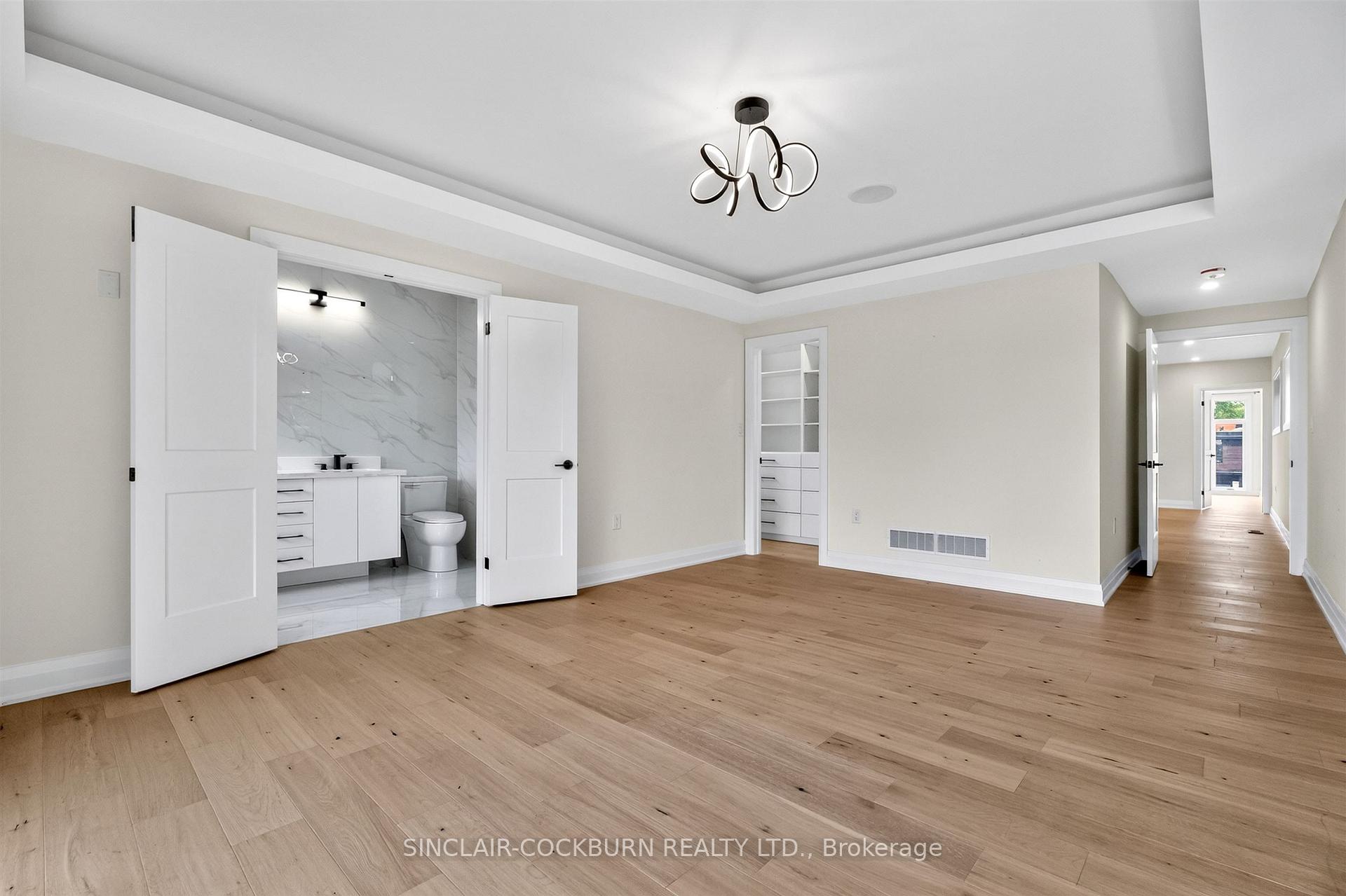 Photo 18 of 768 Montbeck Crescent, Mississauga, Lakeview — HOMEH