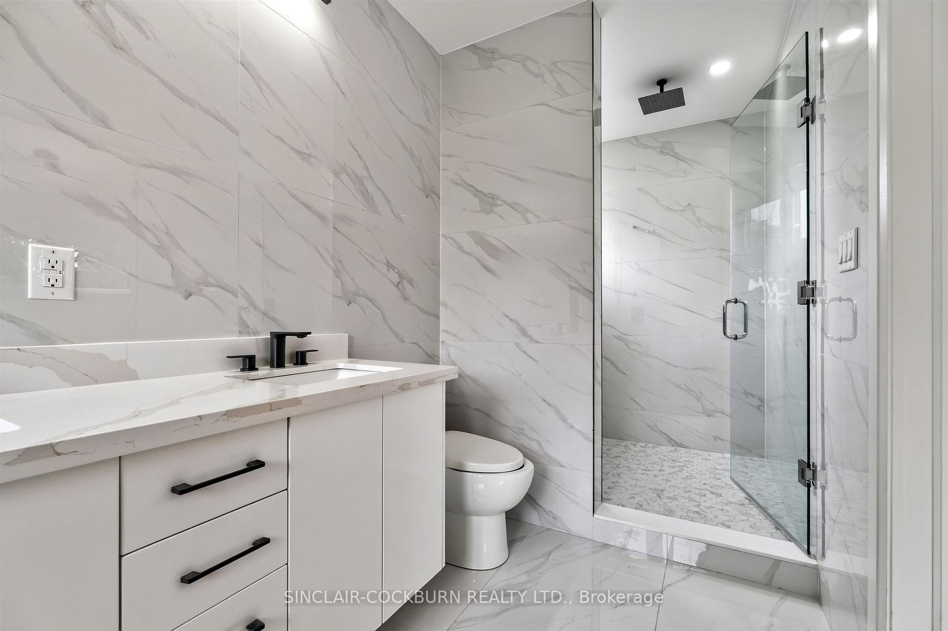 Photo 20 of 768 Montbeck Crescent, Mississauga, Lakeview — HOMEH