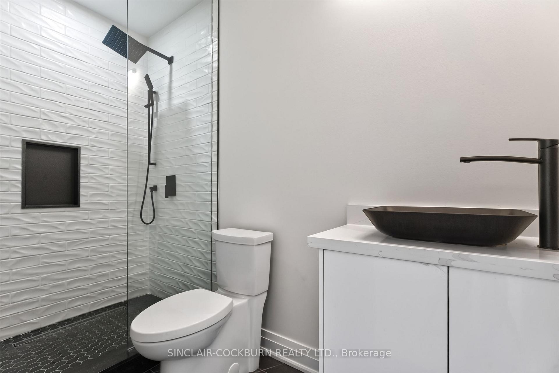 Photo 24 of 768 Montbeck Crescent, Mississauga, Lakeview — HOMEH