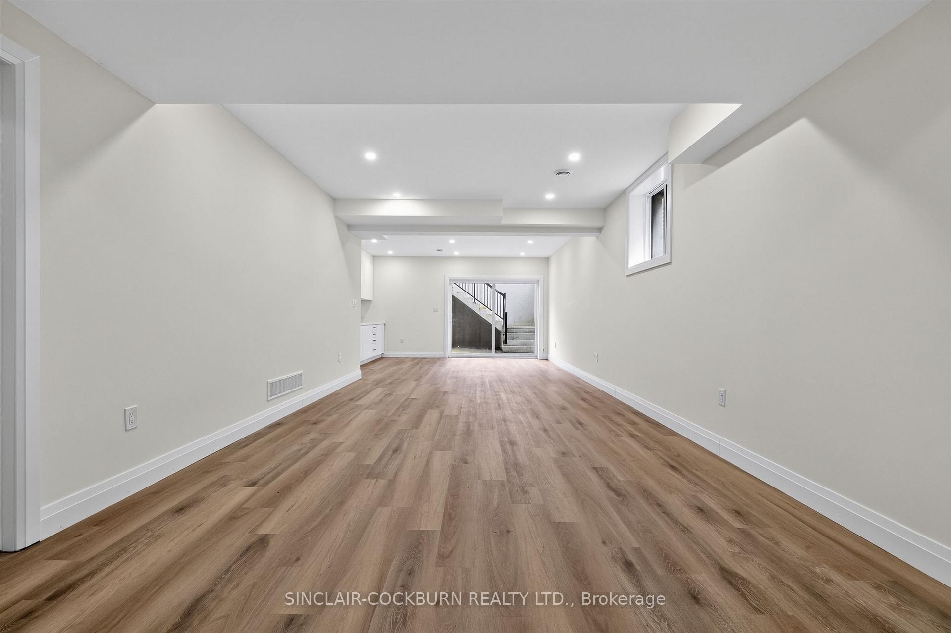 Photo 27 of 768 Montbeck Crescent, Mississauga, Lakeview — HOMEH