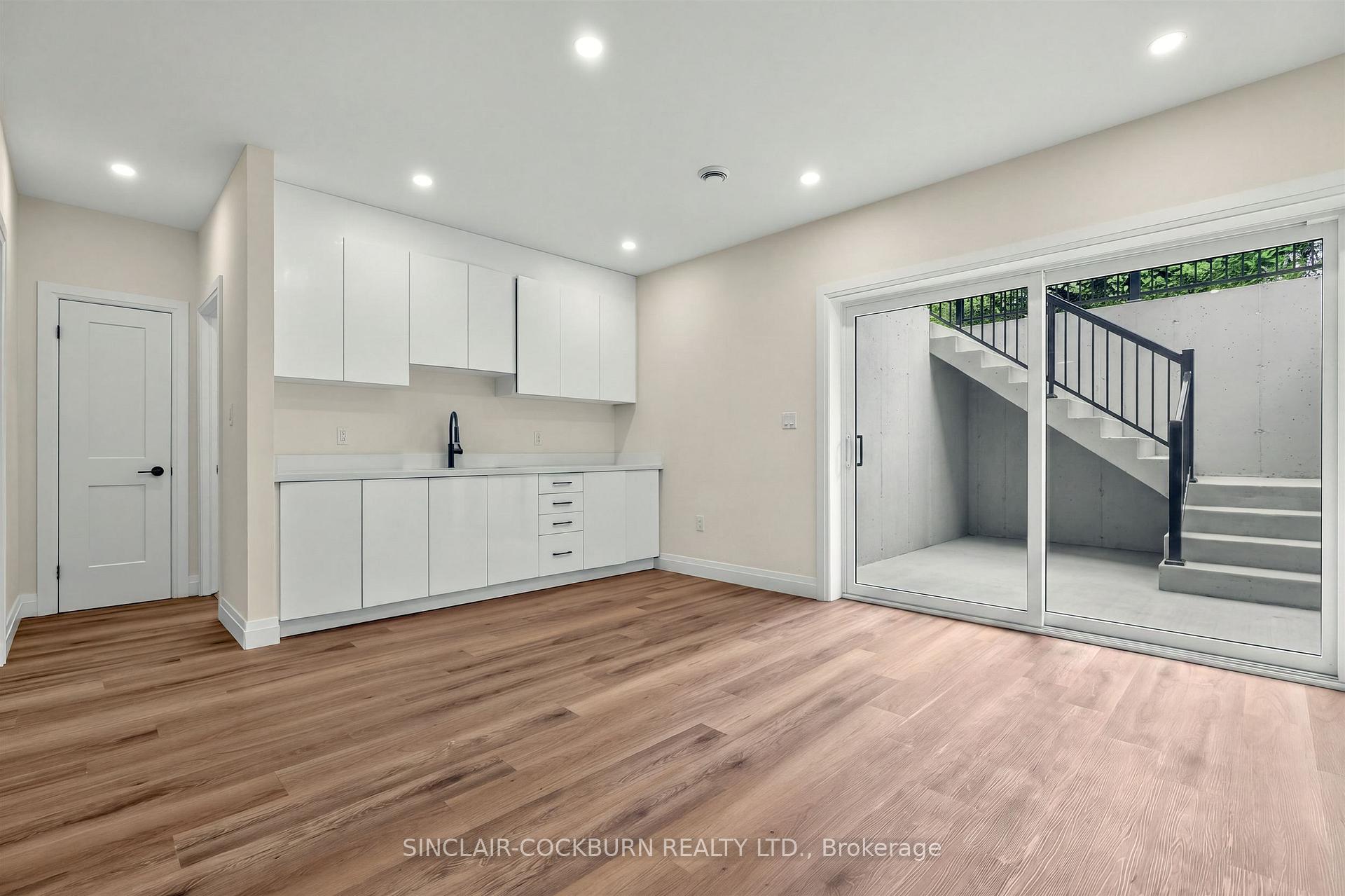 Photo 28 of 768 Montbeck Crescent, Mississauga, Lakeview — HOMEH