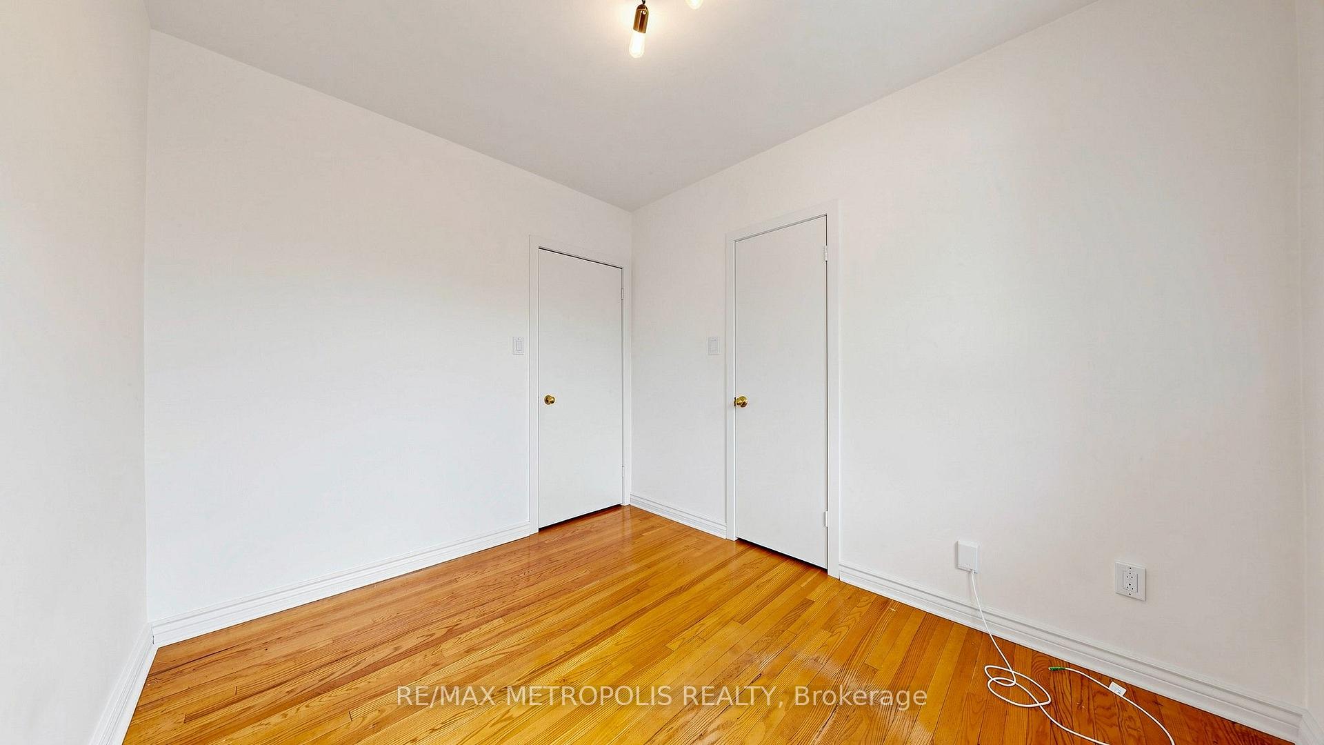 Photo 19 of 139 Pandora Circle, Scarborough, Woburn — HOMEH