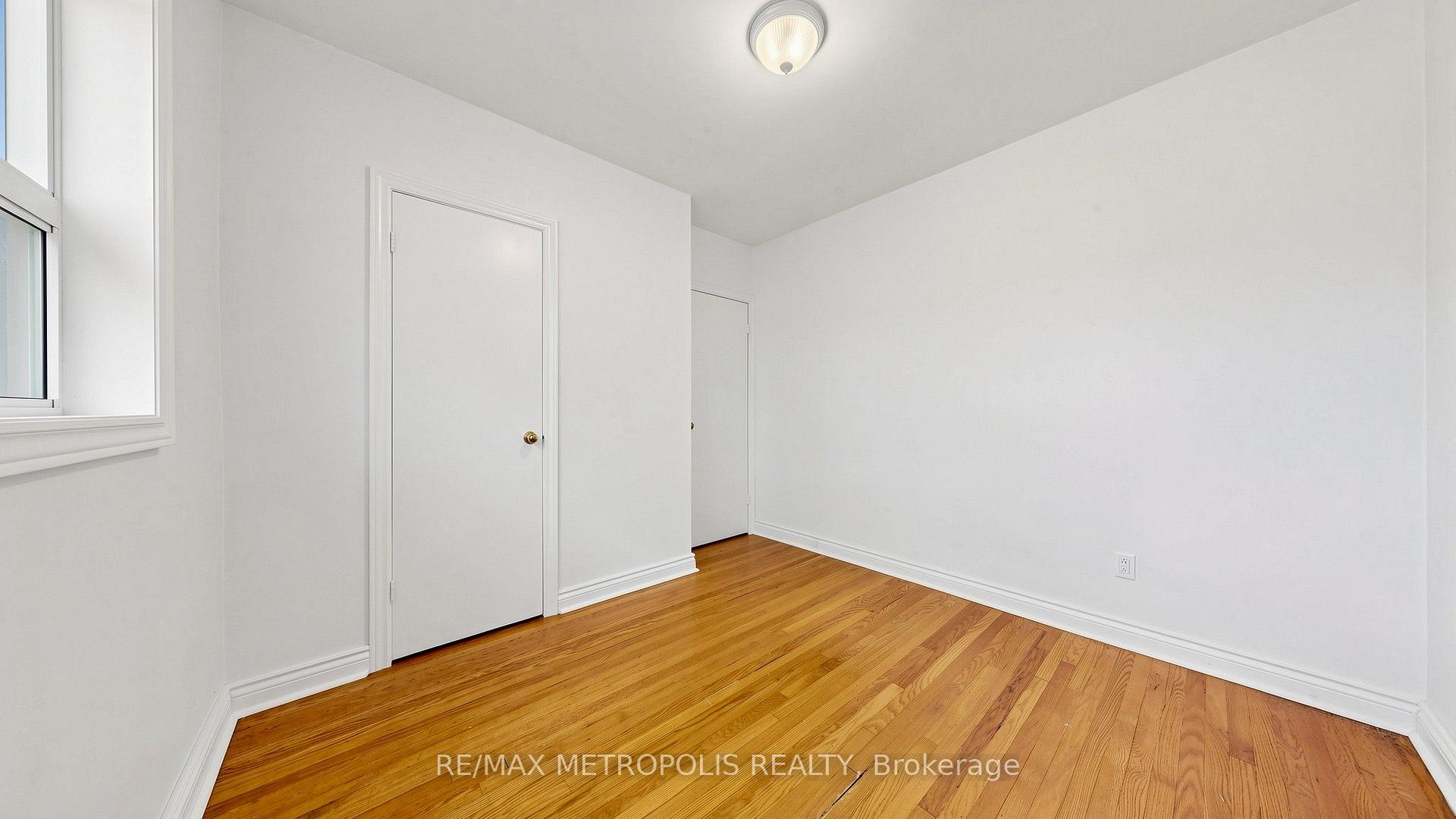 Photo 22 of 139 Pandora Circle, Scarborough, Woburn — HOMEH