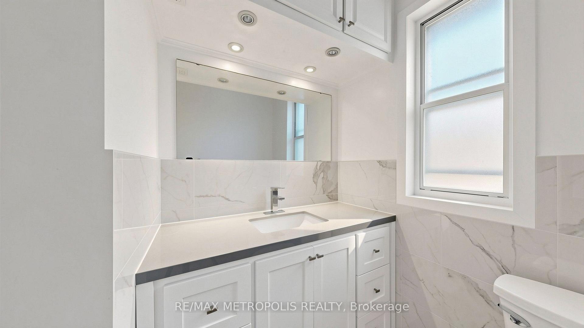 Photo 26 of 139 Pandora Circle, Scarborough, Woburn — HOMEH