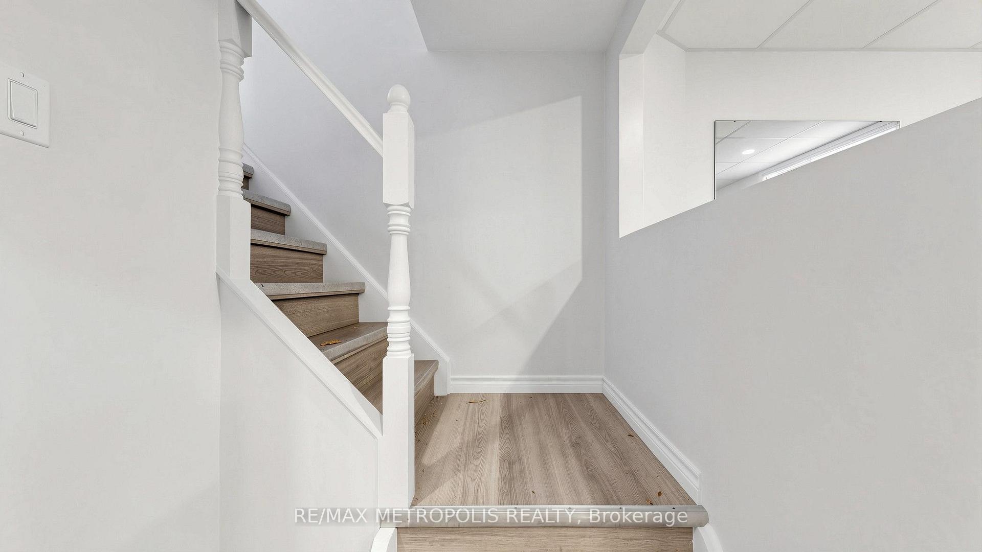 Photo 28 of 139 Pandora Circle, Scarborough, Woburn — HOMEH