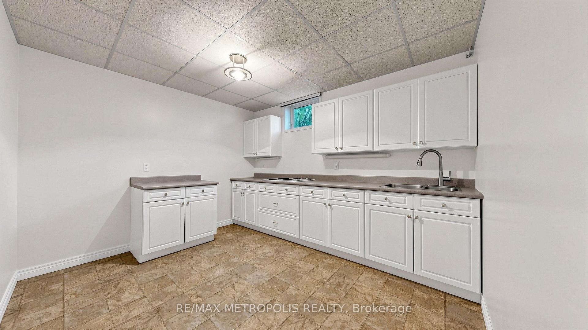 Photo 38 of 139 Pandora Circle, Scarborough, Woburn — HOMEH