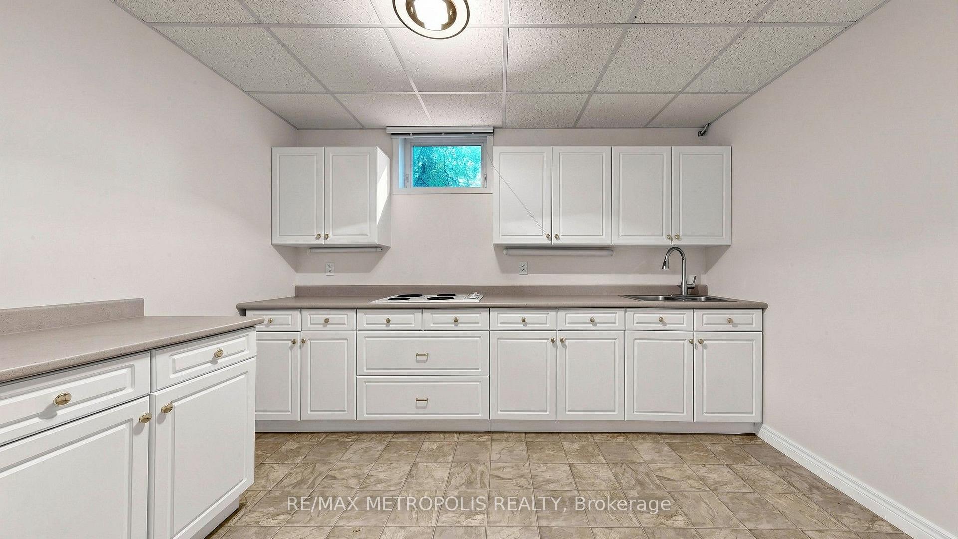 Photo 39 of 139 Pandora Circle, Scarborough, Woburn — HOMEH