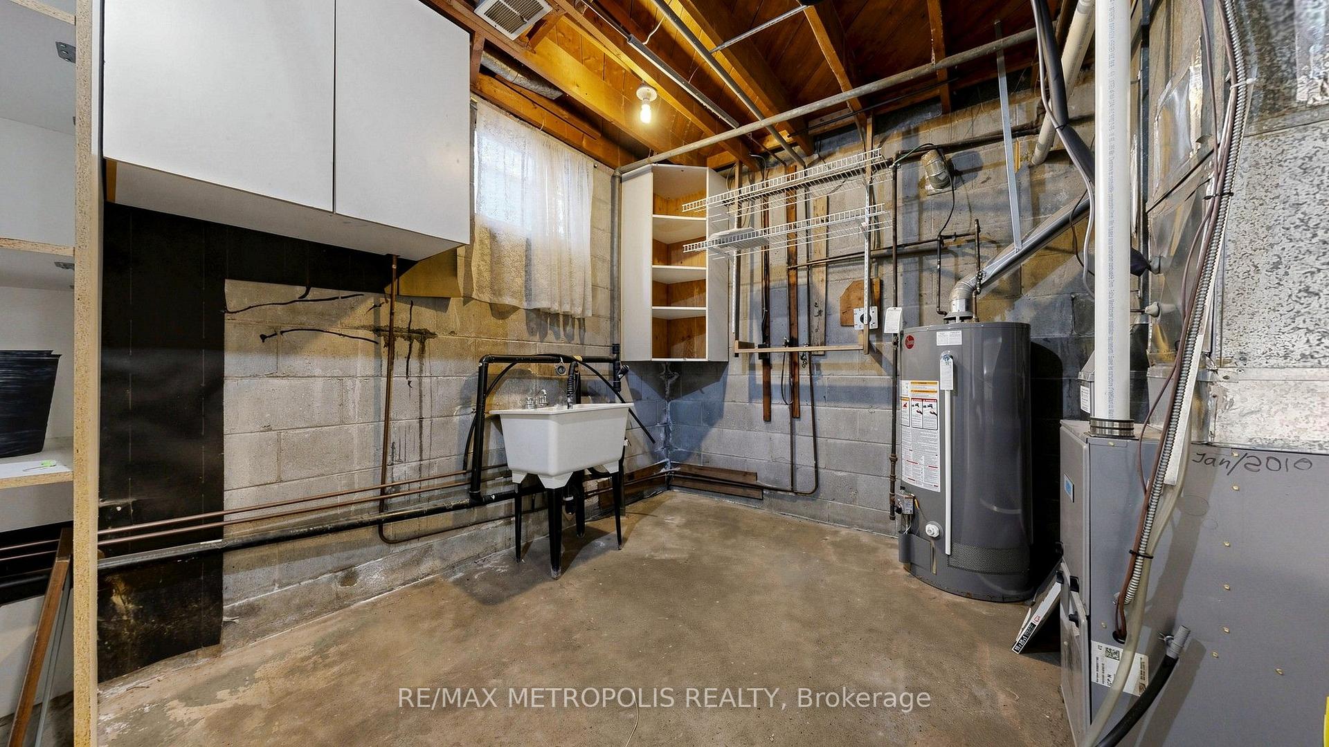 Photo 43 of 139 Pandora Circle, Scarborough, Woburn — HOMEH