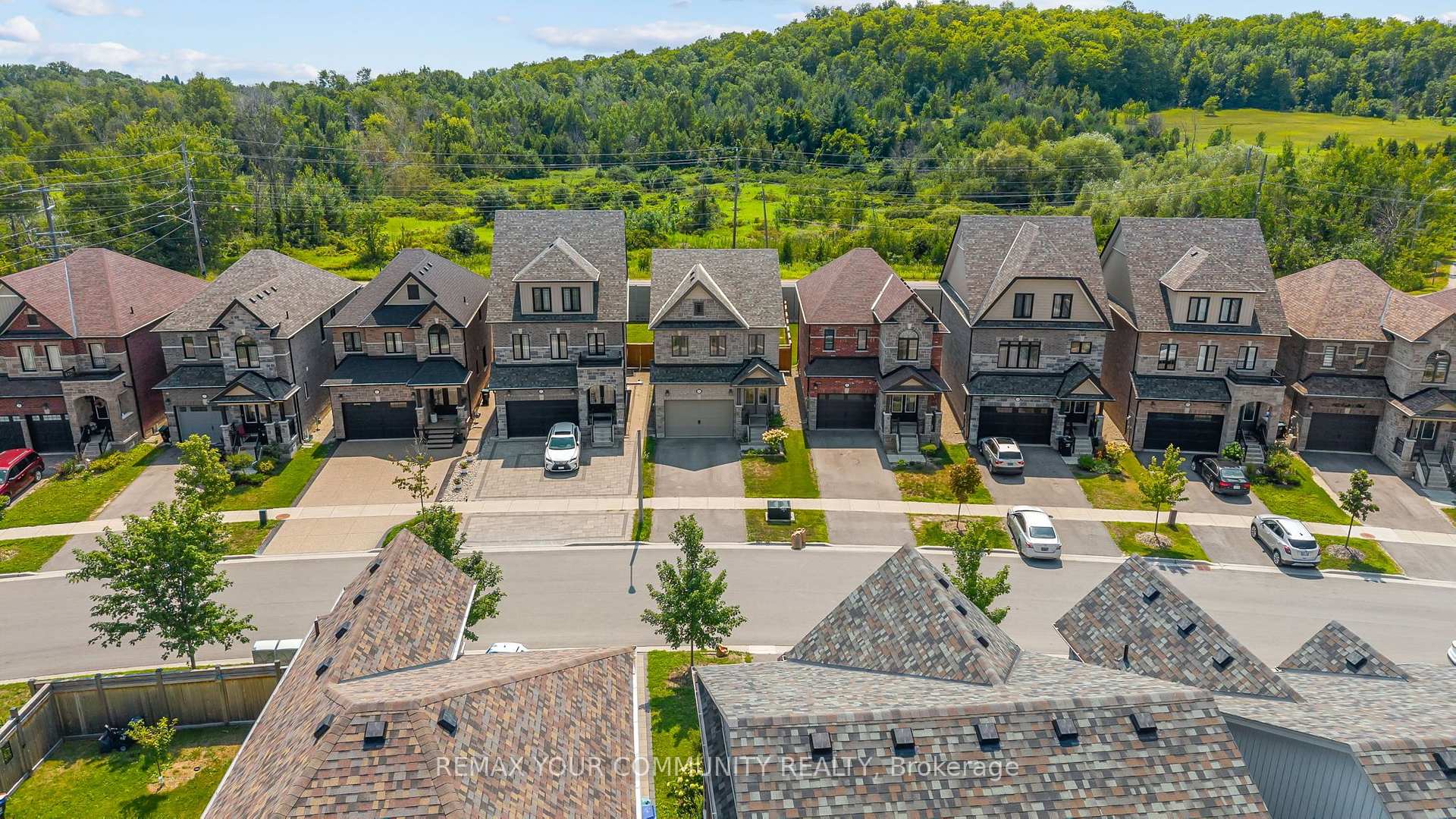 Photo 3 of 99 Walker Boulevard, New Tecumseth, Alliston — HOMEH