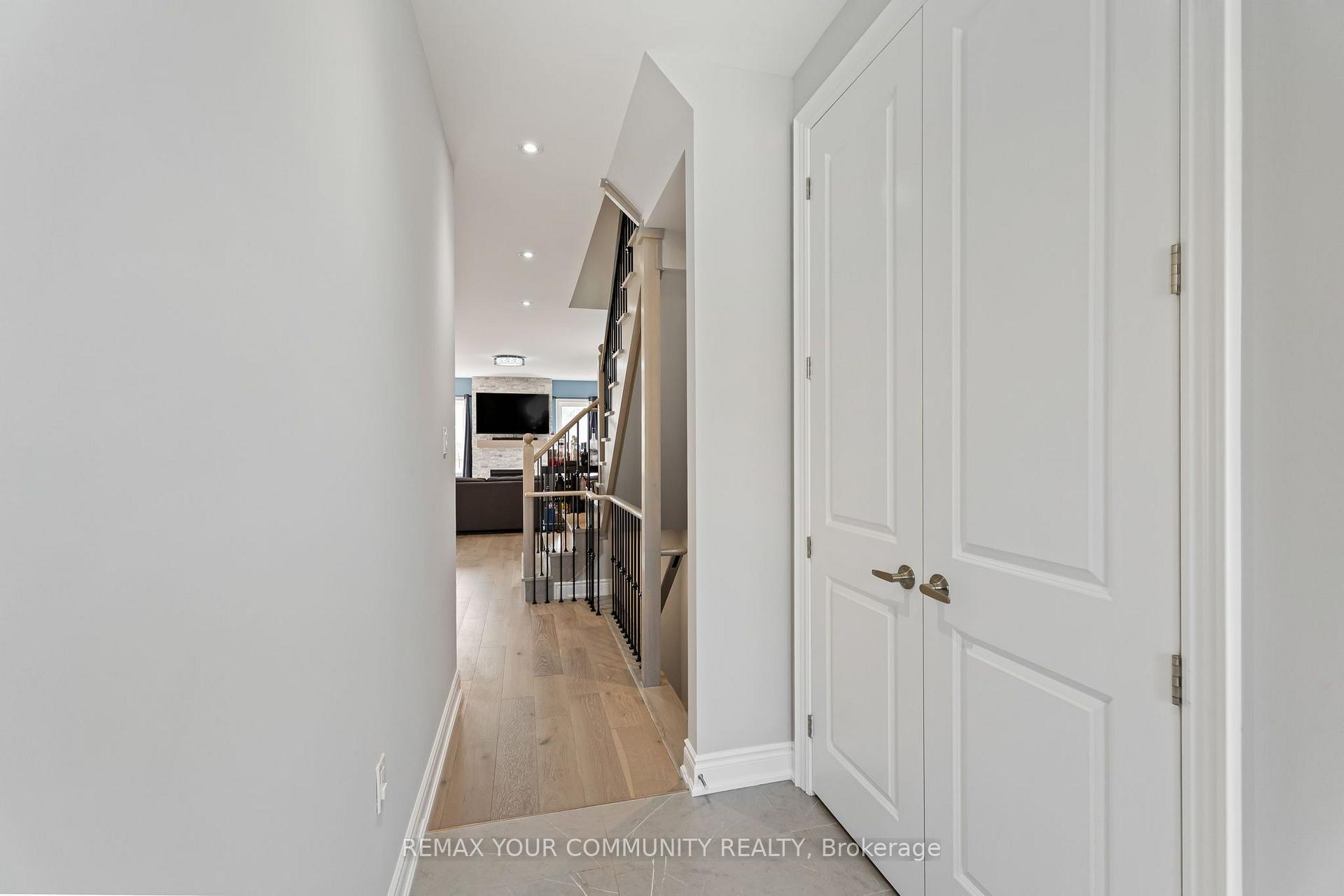 Photo 5 of 99 Walker Boulevard, New Tecumseth, Alliston — HOMEH