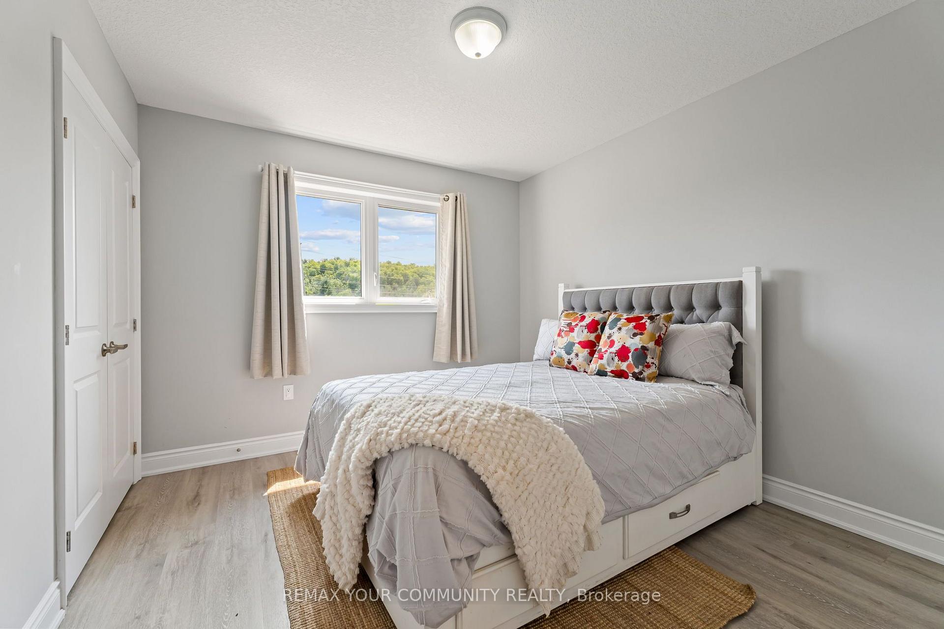 Photo 35 of 99 Walker Boulevard, New Tecumseth, Alliston — HOMEH