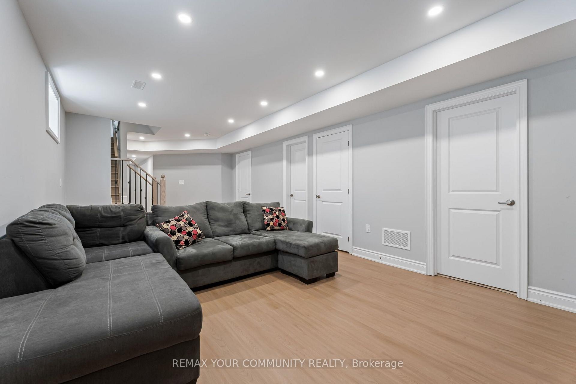 Photo 43 of 99 Walker Boulevard, New Tecumseth, Alliston — HOMEH