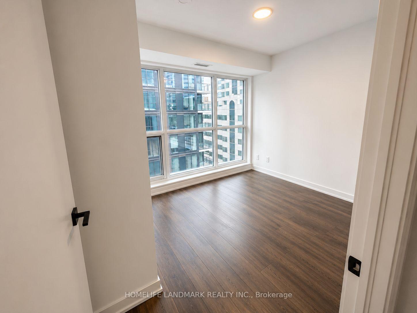 Photo 7 of 327 king Street W, Toronto, Waterfront Communities — HOMEH