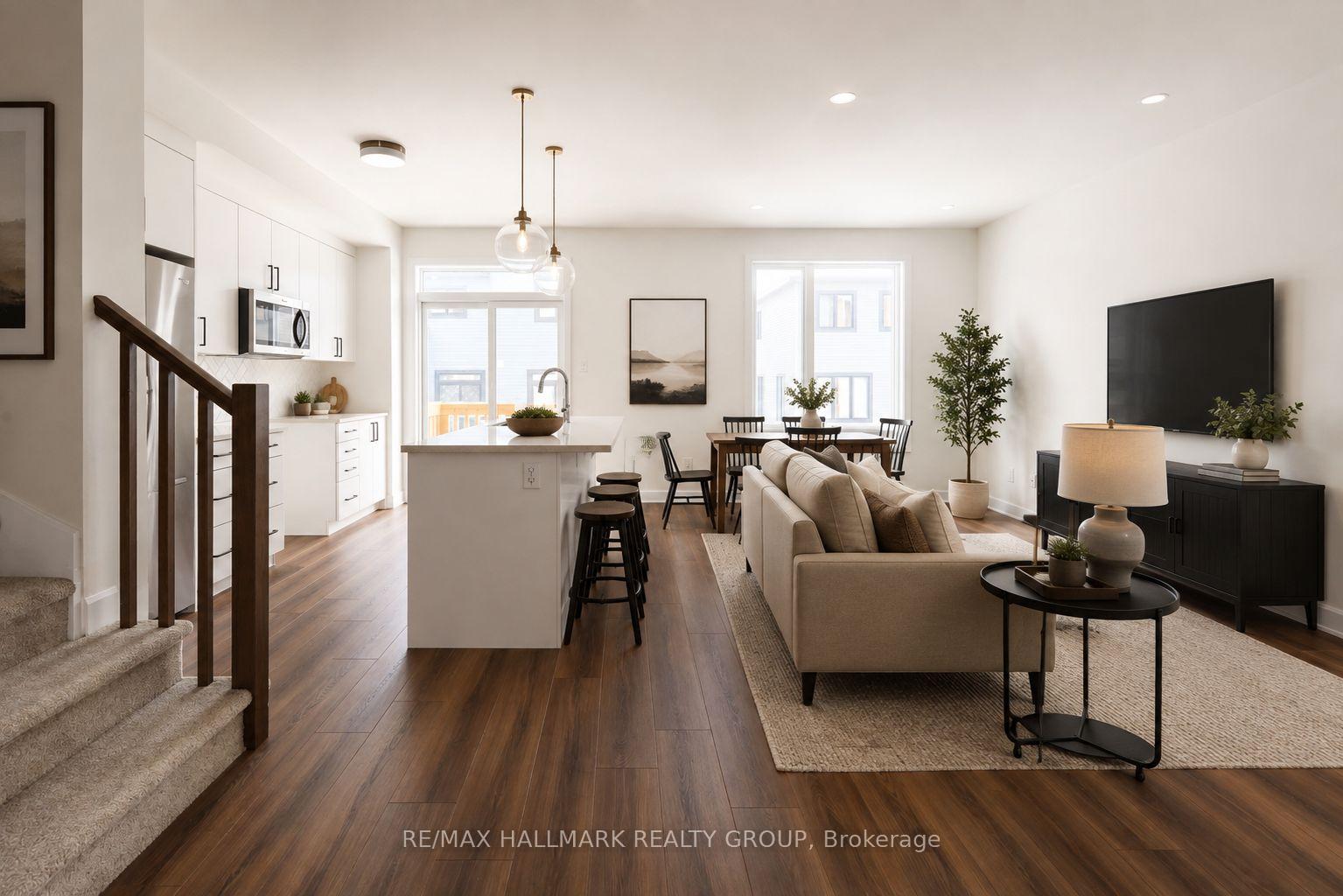 Photo 7 of 547 Roundhouse Crescent, Ottawa, Stittsville (South) — HOMEH