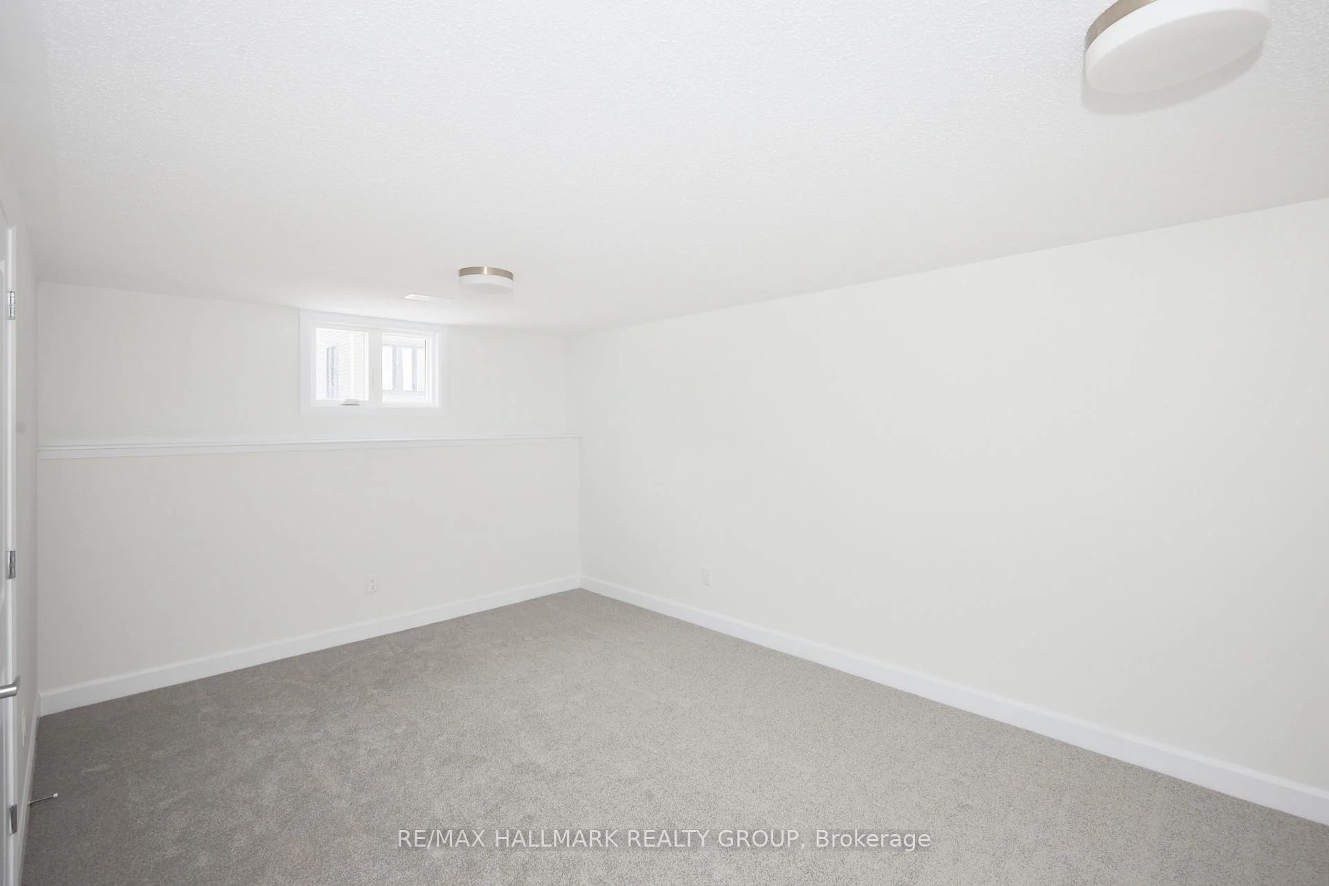 Photo 26 of 547 Roundhouse Crescent, Ottawa, Stittsville (South) — HOMEH