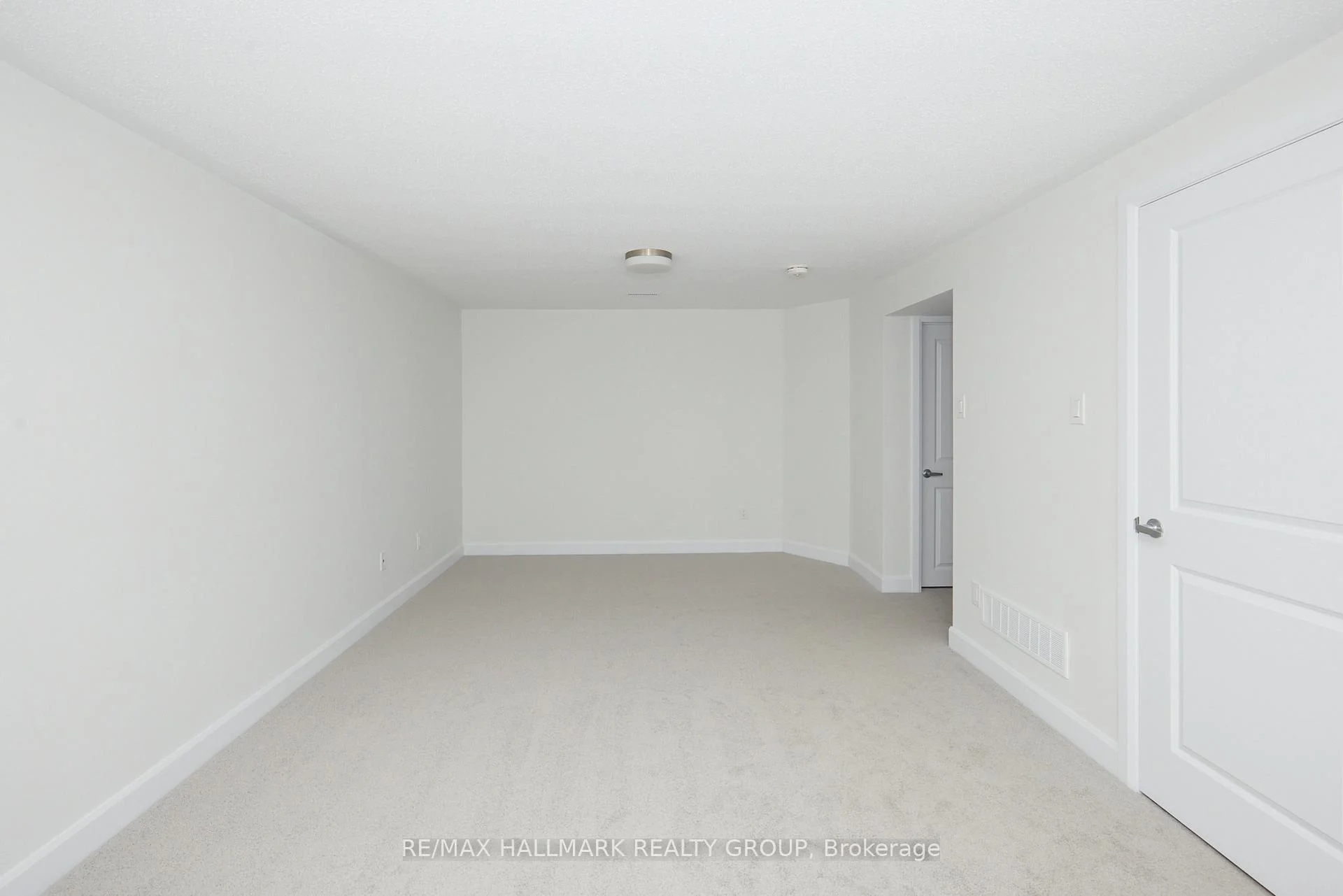 Photo 28 of 547 Roundhouse Crescent, Ottawa, Stittsville (South) — HOMEH