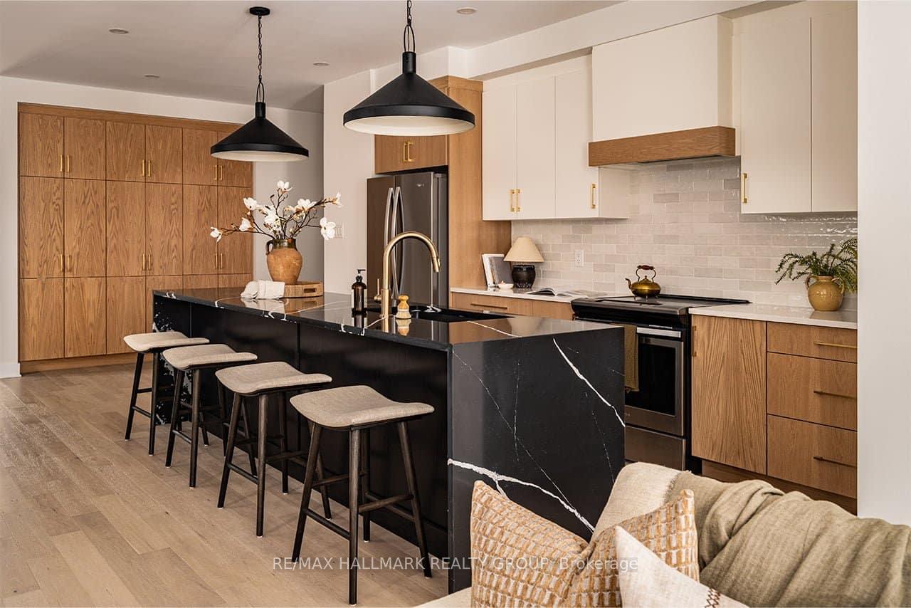 Photo 9 of 529 Brownrigg Way, Ottawa, Riverside South/Gloucester Glen — HOMEH
