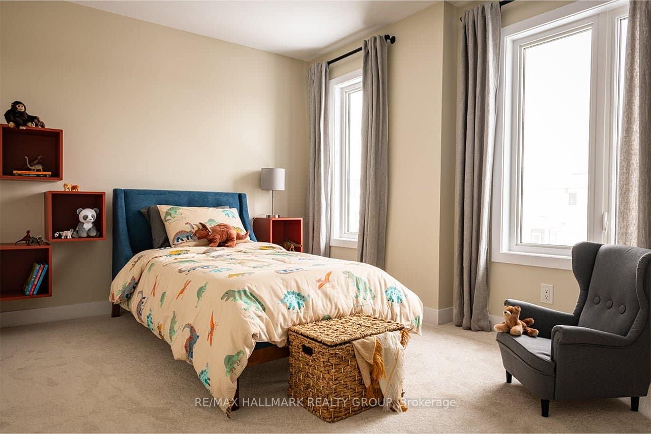 Photo 11 of 529 Brownrigg Way, Ottawa, Riverside South/Gloucester Glen — HOMEH