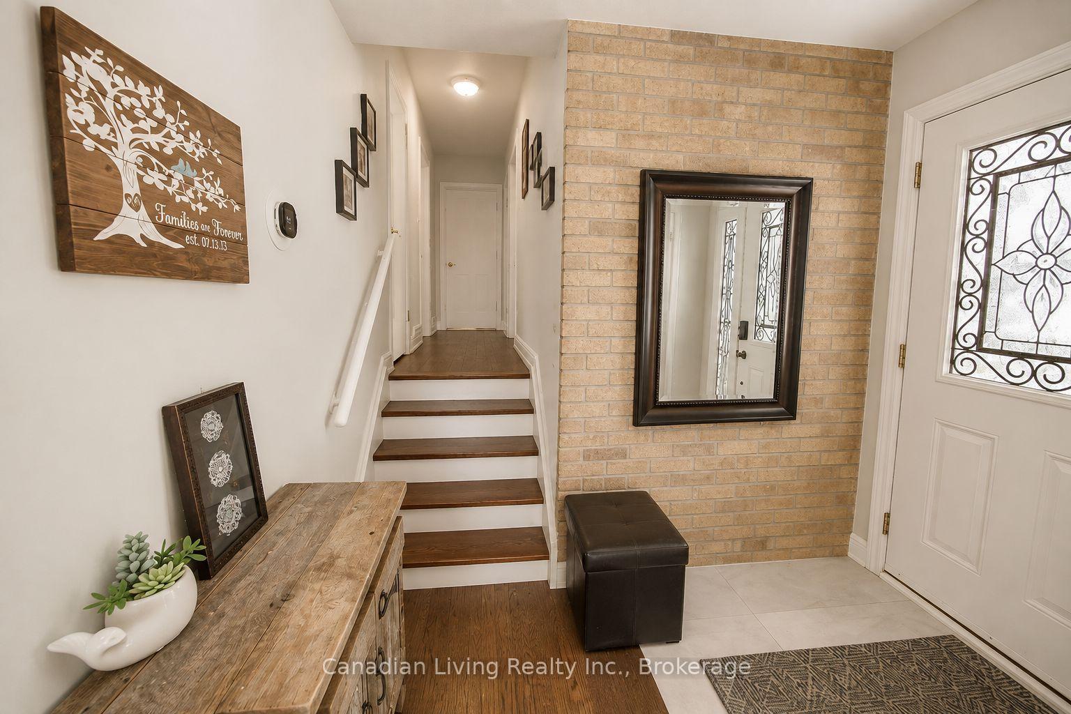 Photo 3 of 53 flintrdige Road, Scarborough, Dorset Park — HOMEH