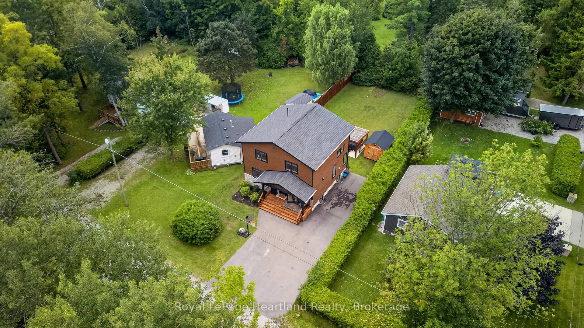 Photo 38 of 11 Maitland Avenue, Central Huron, Goderich — HOMEH