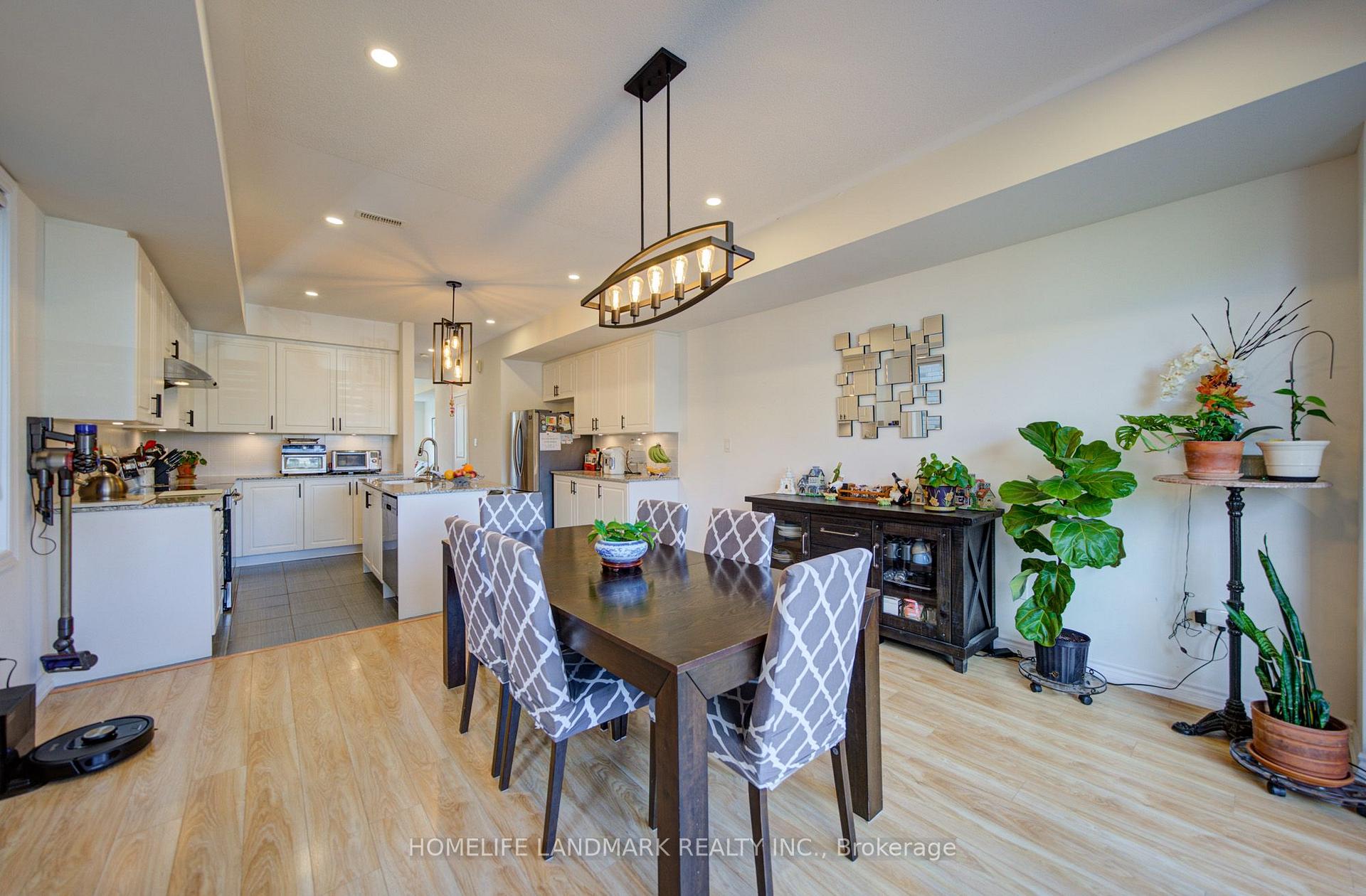Photo 15 of 97 Cornell Centre Boulevard, Markham, Cornell — HOMEH