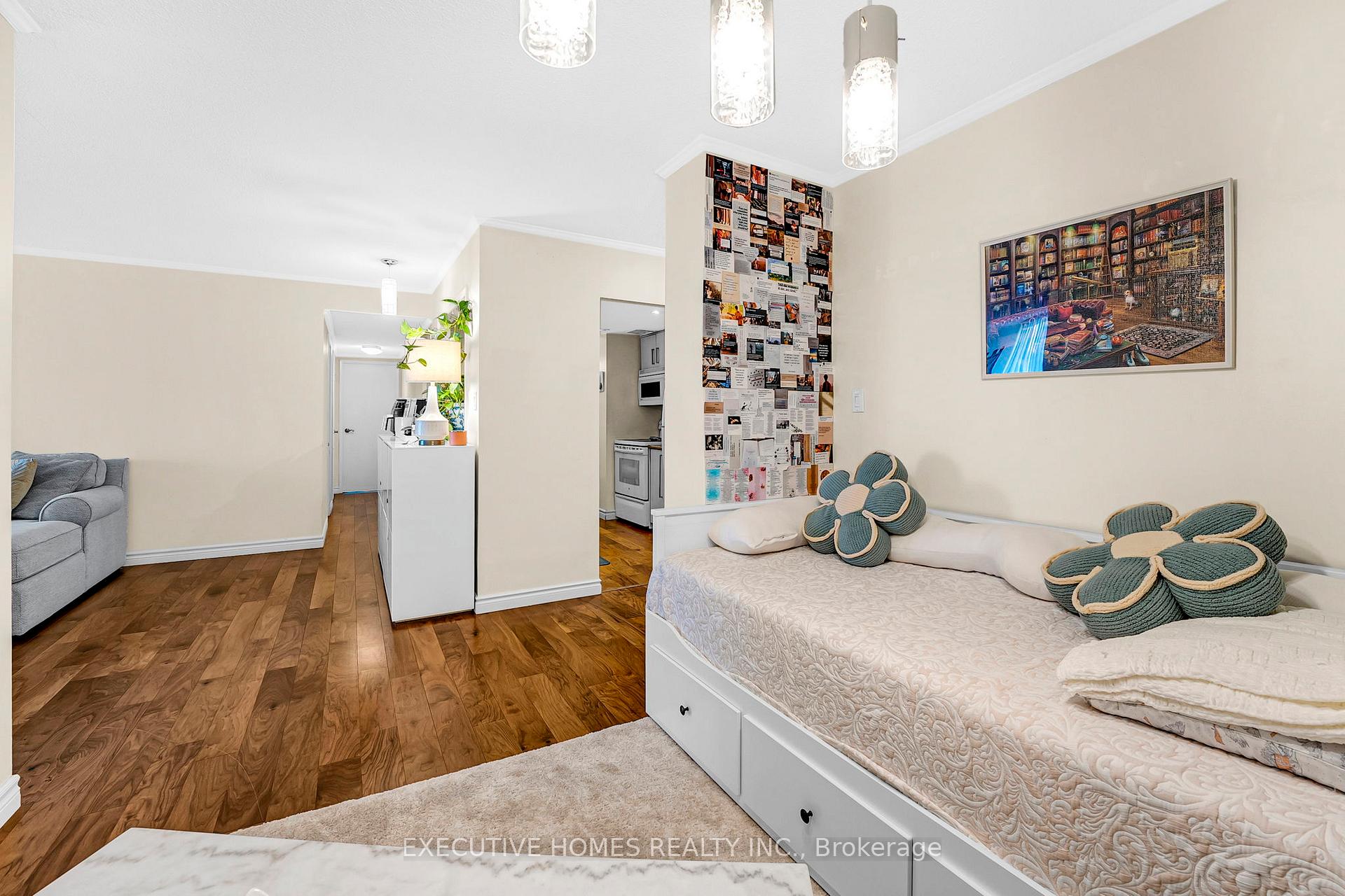 Photo 7 of Unit 508, 3131 Bridletowne Circle, Scarborough, L'Amoreaux — HOMEH