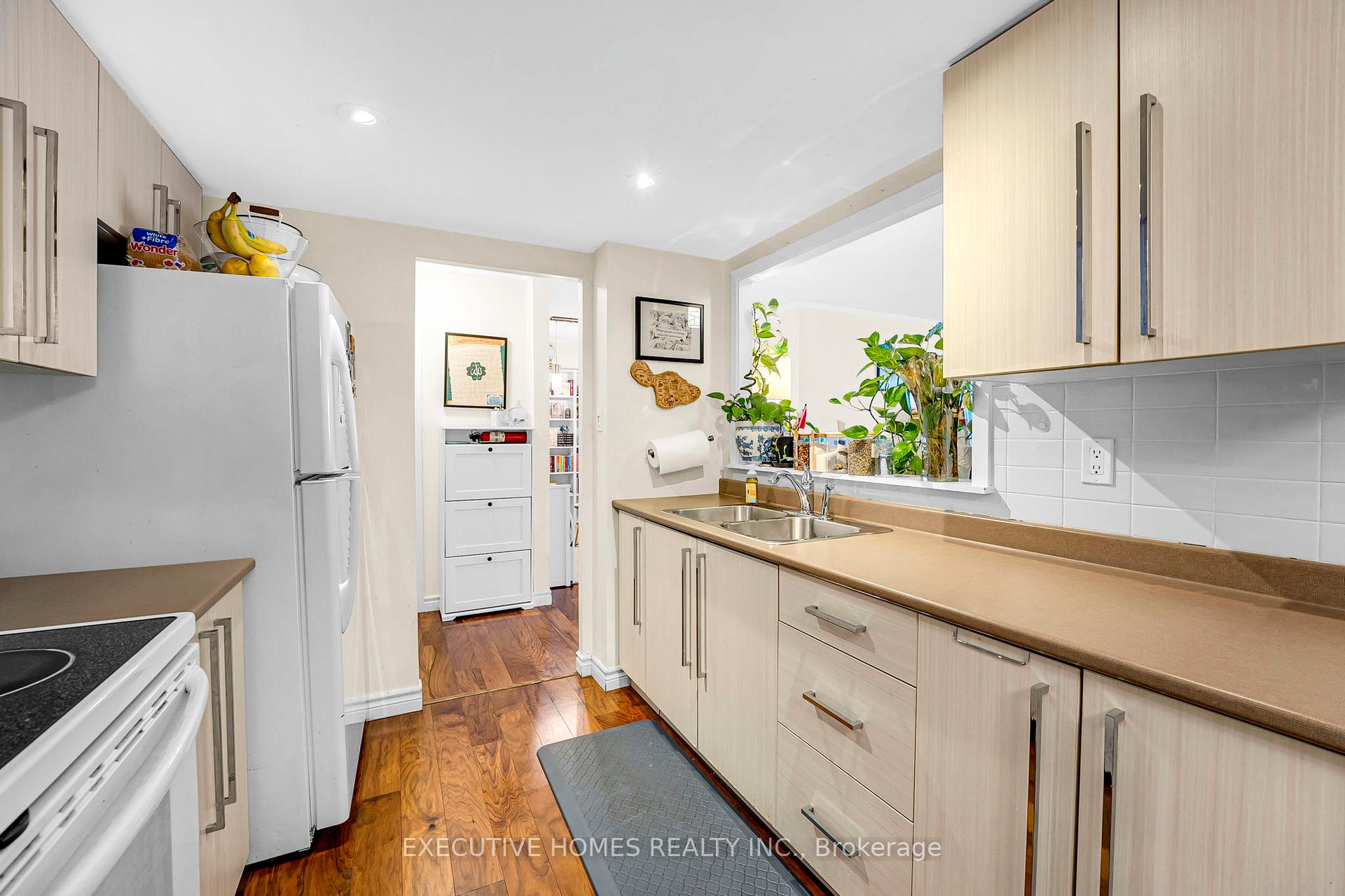 Photo 12 of Unit 508, 3131 Bridletowne Circle, Scarborough, L'Amoreaux — HOMEH