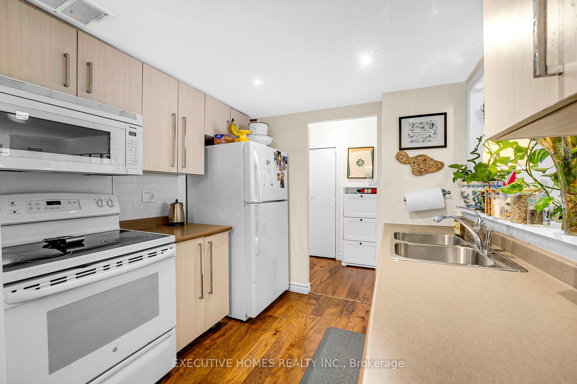 Photo 14 of Unit 508, 3131 Bridletowne Circle, Scarborough, L'Amoreaux — HOMEH