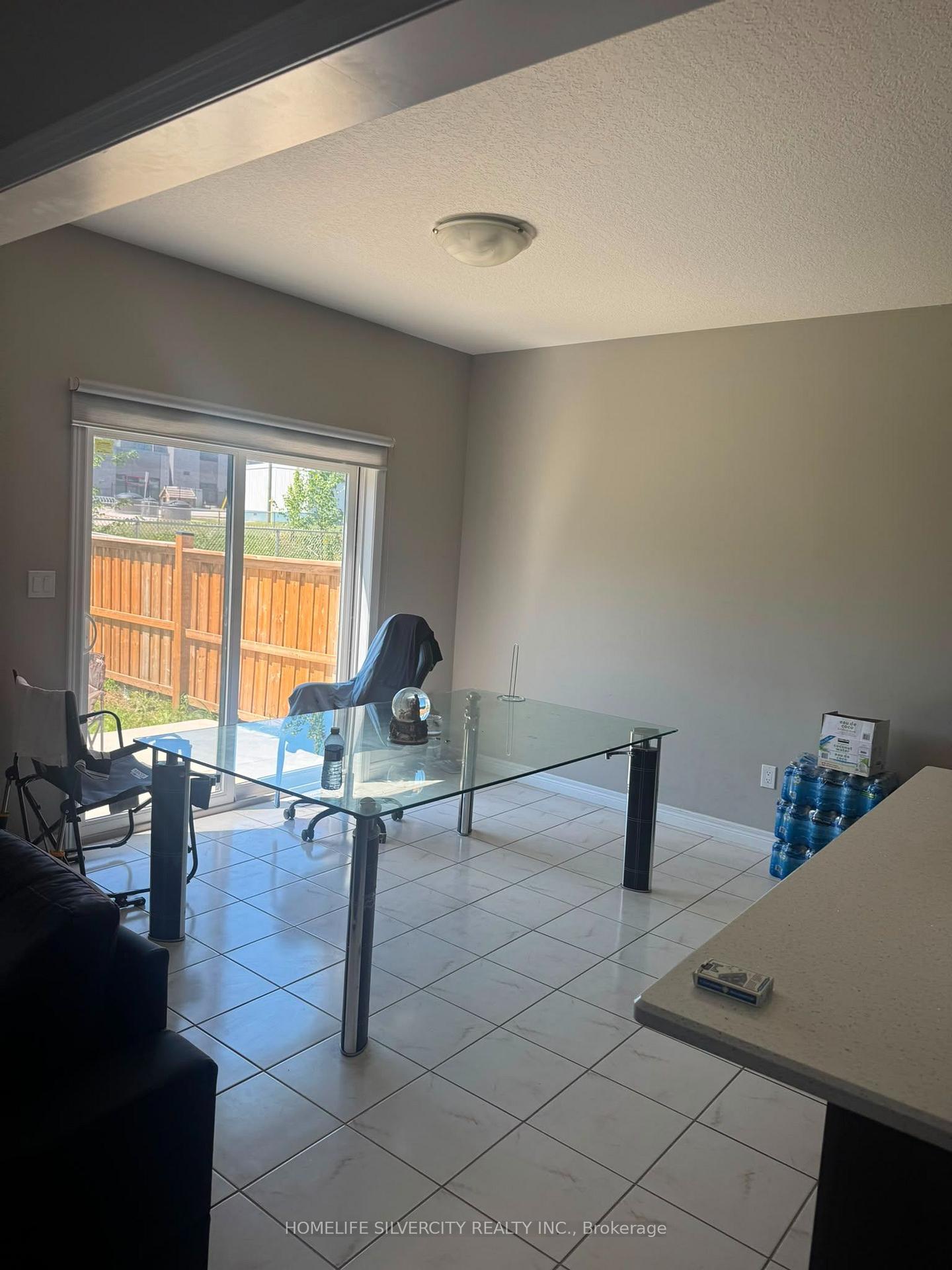Photo 9 of 505 Florencedale Crescent, Kitchener, Huron Park — HOMEH