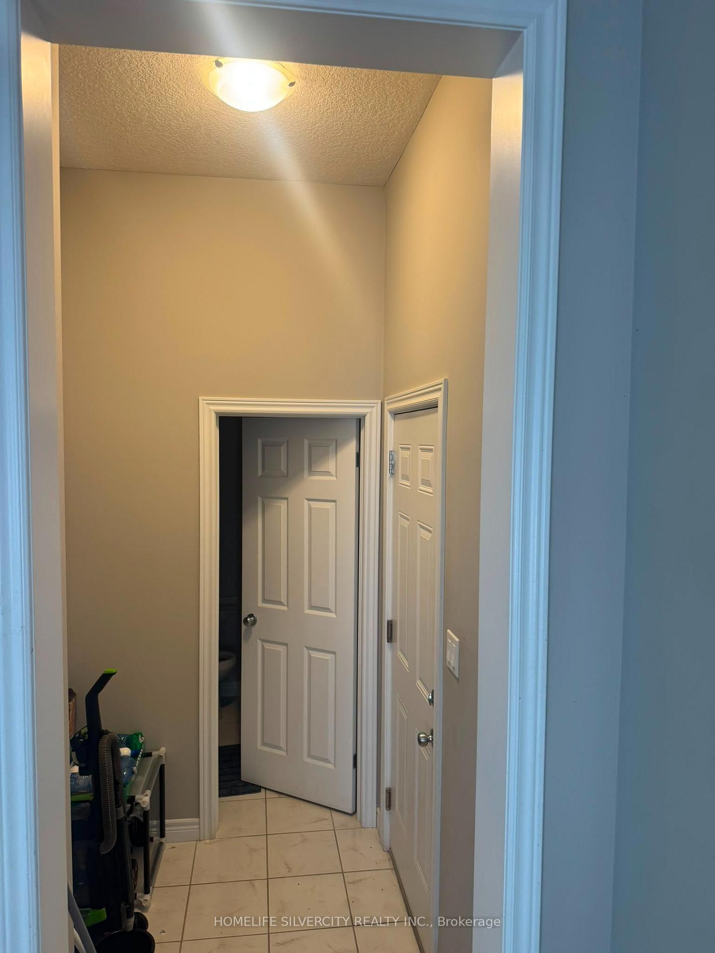 Photo 10 of 505 Florencedale Crescent, Kitchener, Huron Park — HOMEH