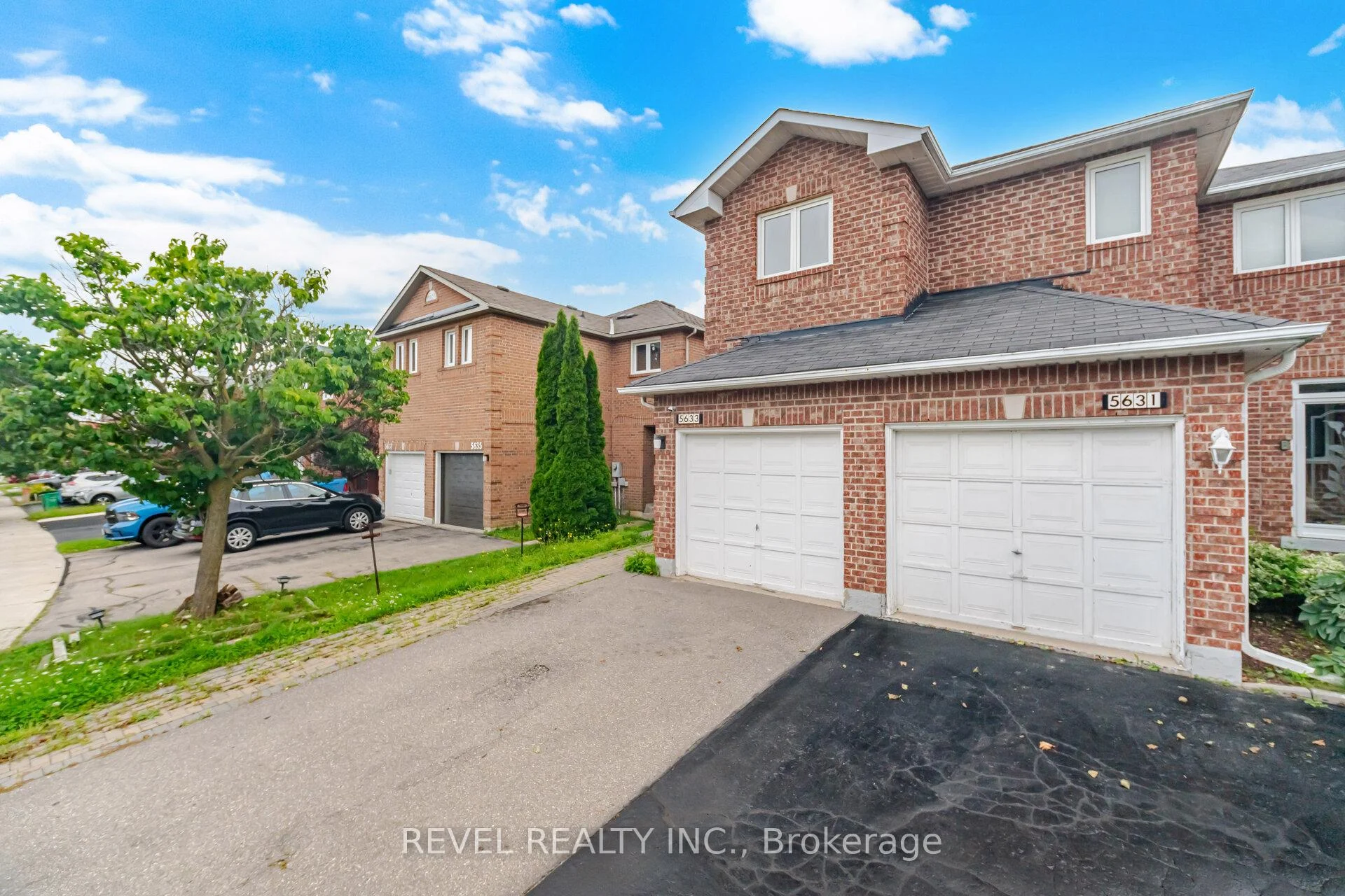 Photo 5 of 5633 Cortina Crescent, Mississauga, Hurontario — HOMEH