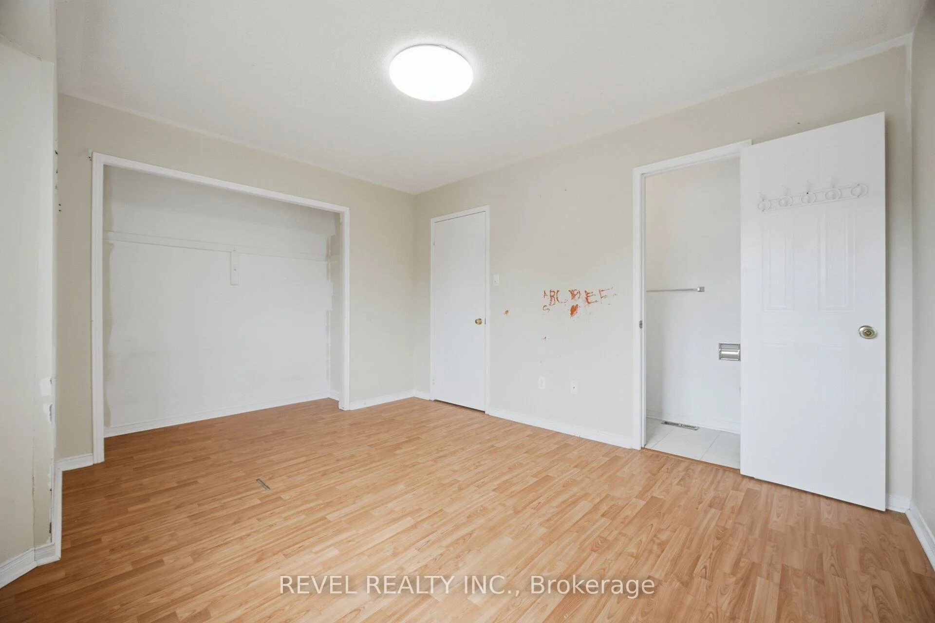 Photo 20 of 5633 Cortina Crescent, Mississauga, Hurontario — HOMEH