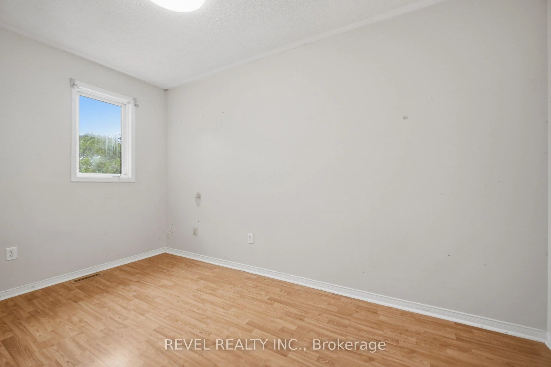 Photo 25 of 5633 Cortina Crescent, Mississauga, Hurontario — HOMEH