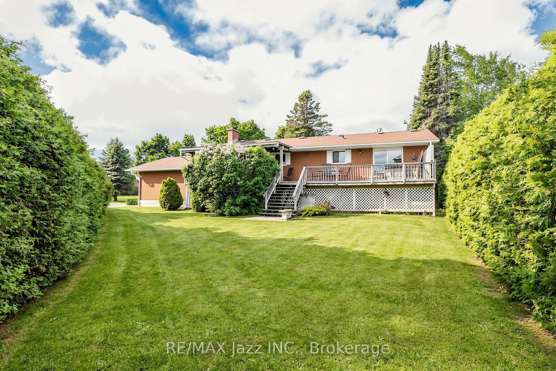 Photo 2 of 15 Beavers Lane, Kawartha Lakes, Woodville — HOMEH