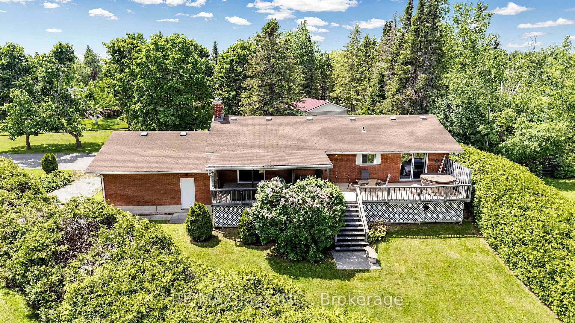 Photo 4 of 15 Beavers Lane, Kawartha Lakes, Woodville — HOMEH