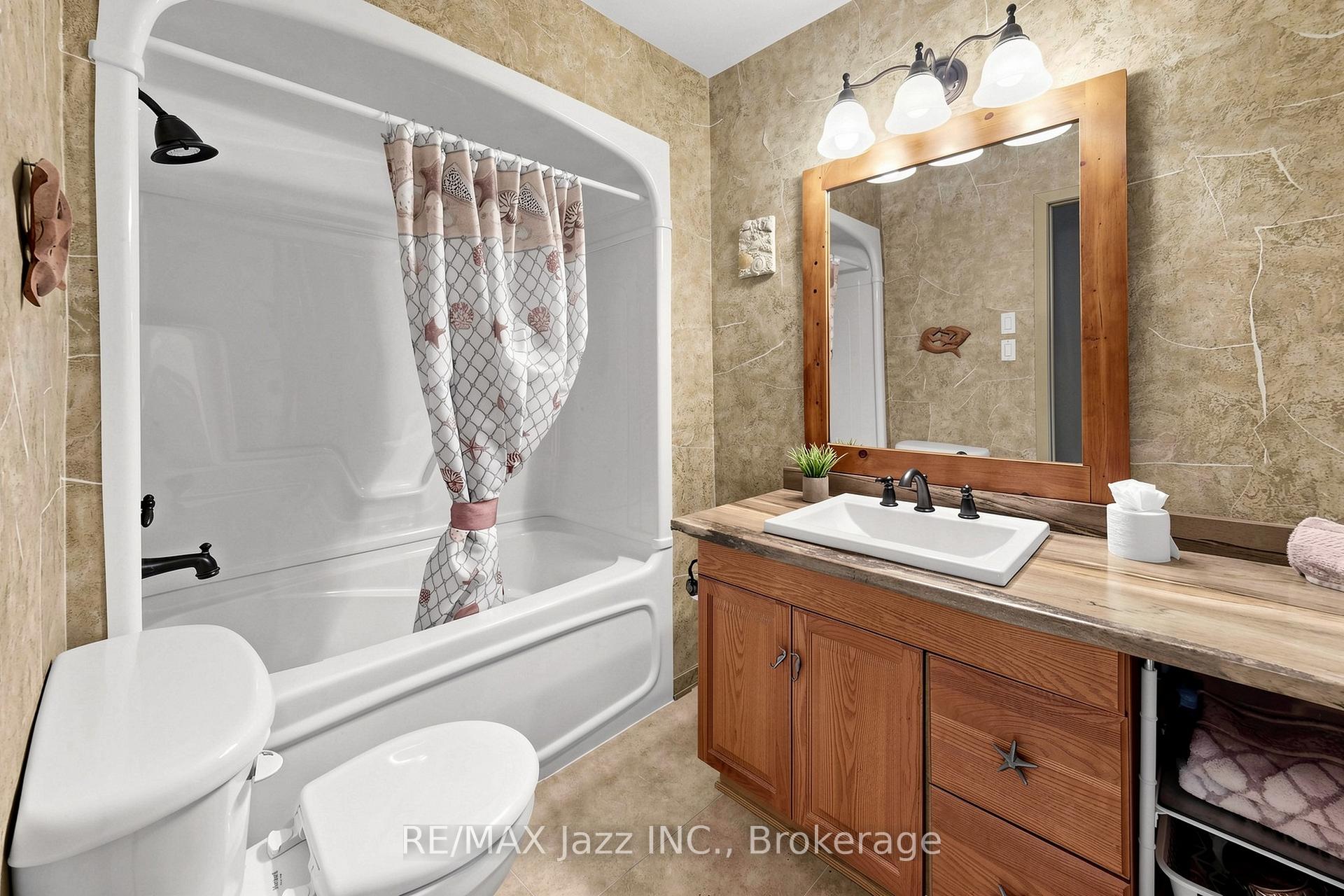 Photo 18 of 15 Beavers Lane, Kawartha Lakes, Woodville — HOMEH