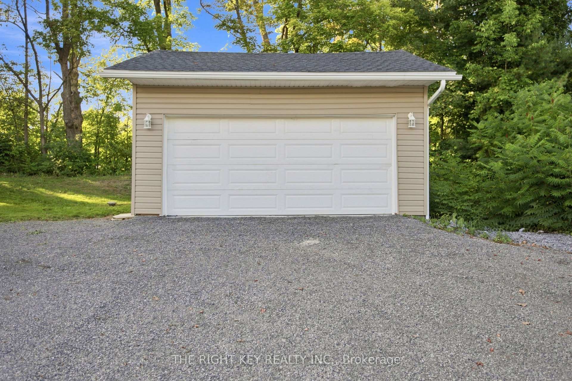 Photo 5 of 16 Stacey Drive, McNab/Braeside, Mcnab/Braeside Twps — HOMEH