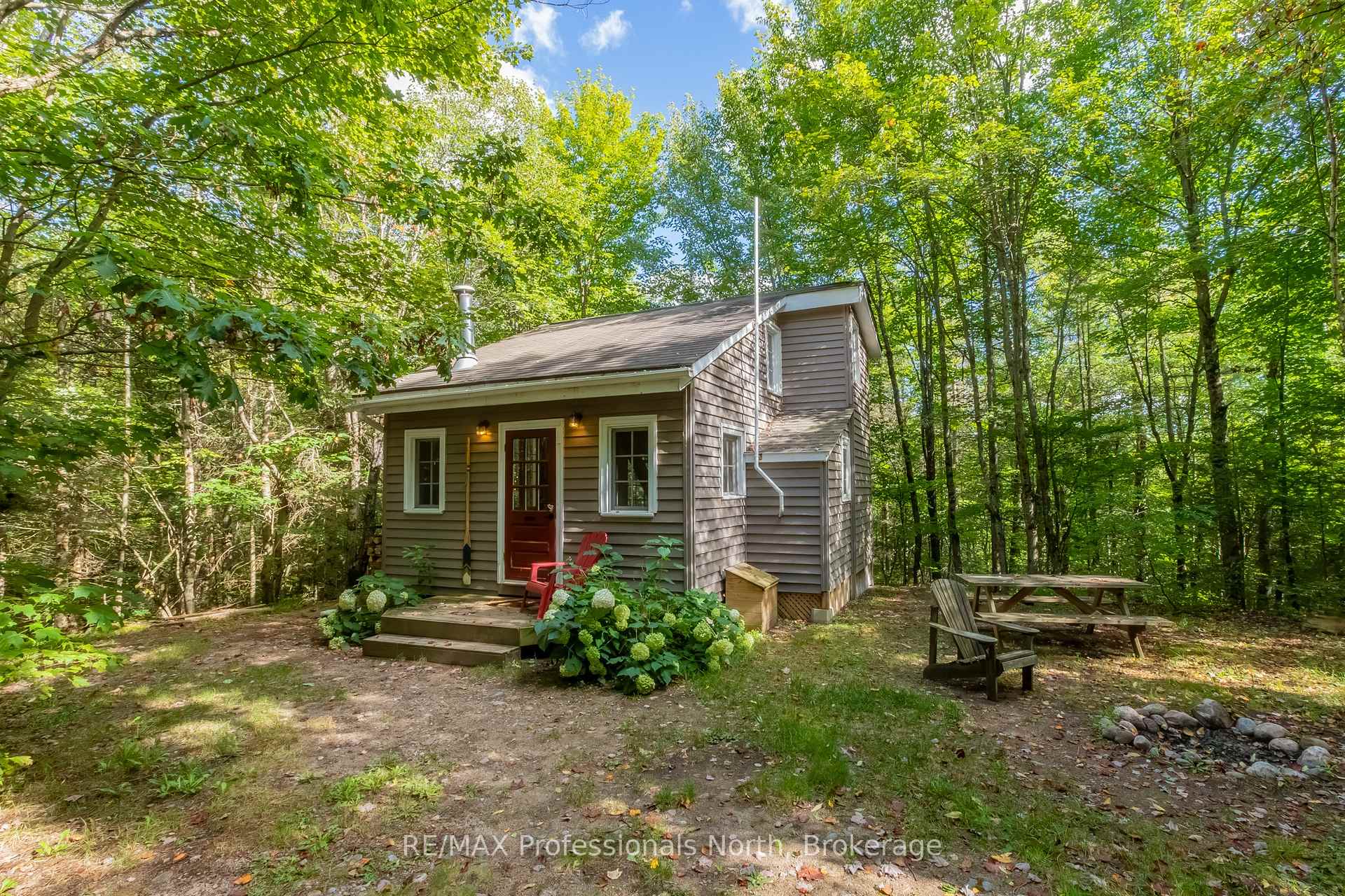 Photo of 1547 North Pickerel Lake Road