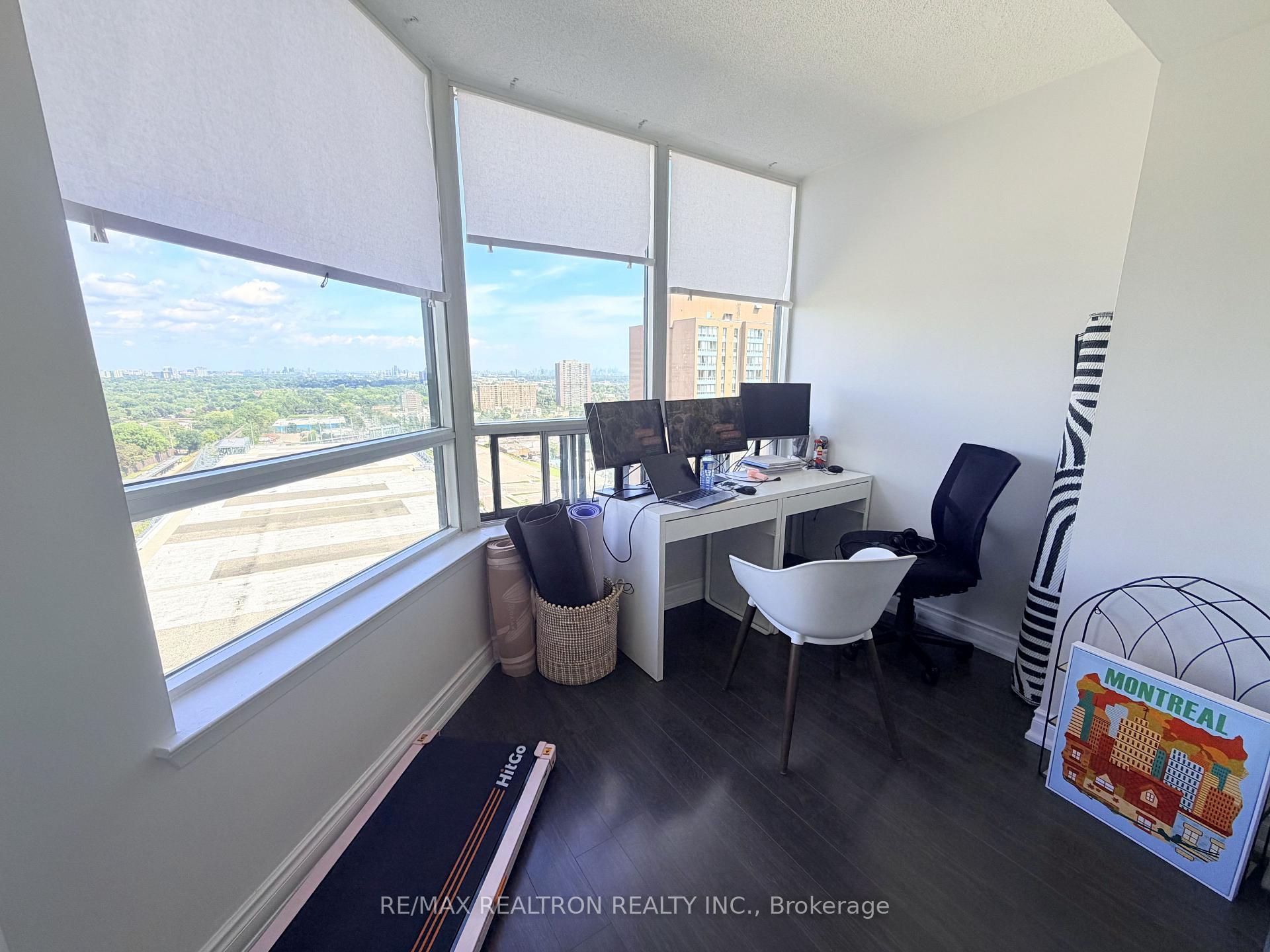 Photo 6 of Unit 2015, 135 Hillcrest Avenue, Mississauga, Cooksville — HOMEH