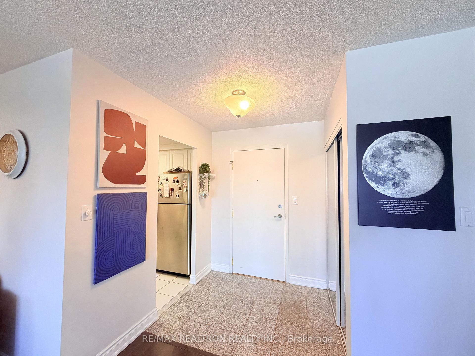 Photo 9 of Unit 2015, 135 Hillcrest Avenue, Mississauga, Cooksville — HOMEH
