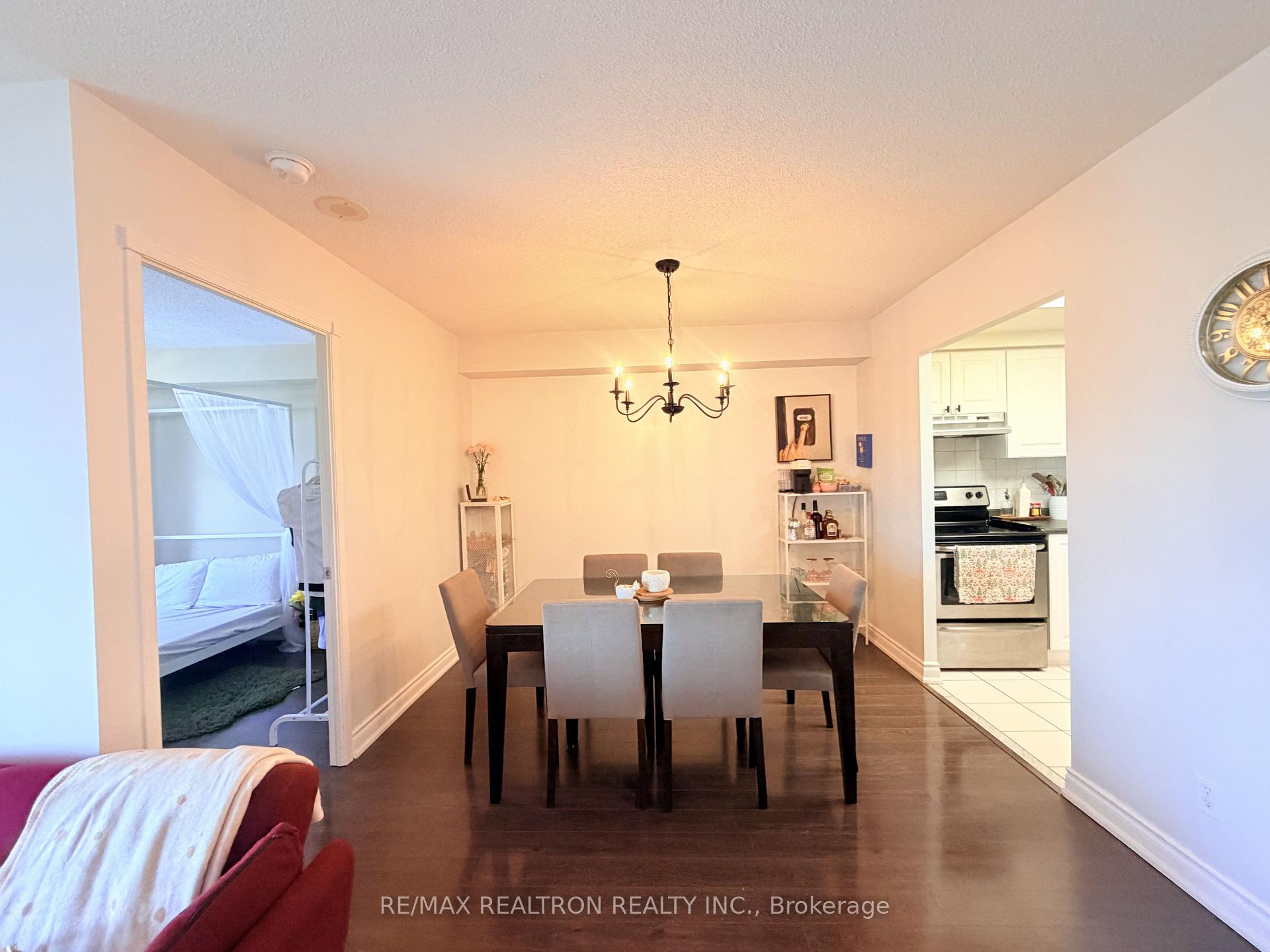 Photo 12 of Unit 2015, 135 Hillcrest Avenue, Mississauga, Cooksville — HOMEH