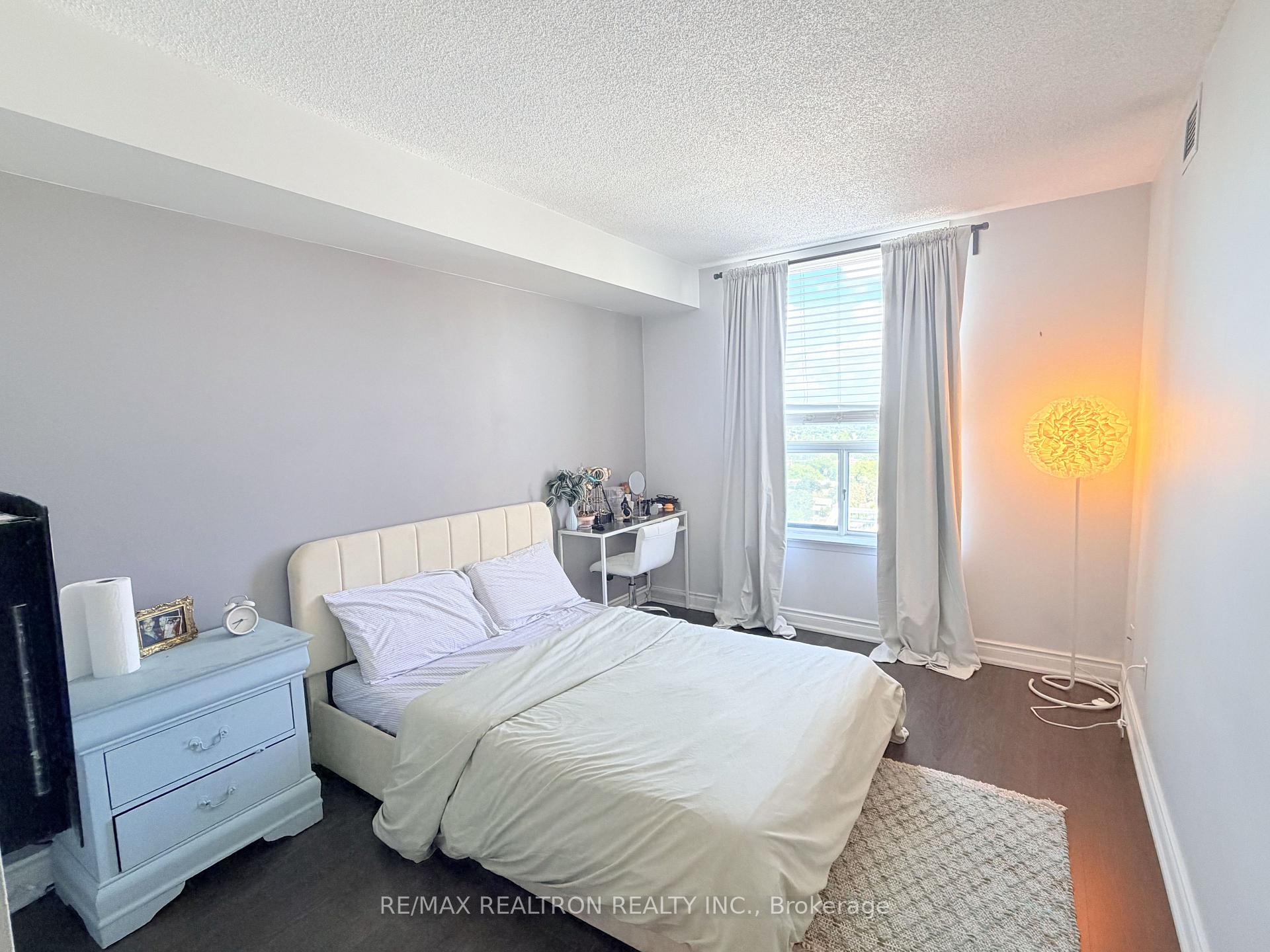 Photo 20 of Unit 2015, 135 Hillcrest Avenue, Mississauga, Cooksville — HOMEH