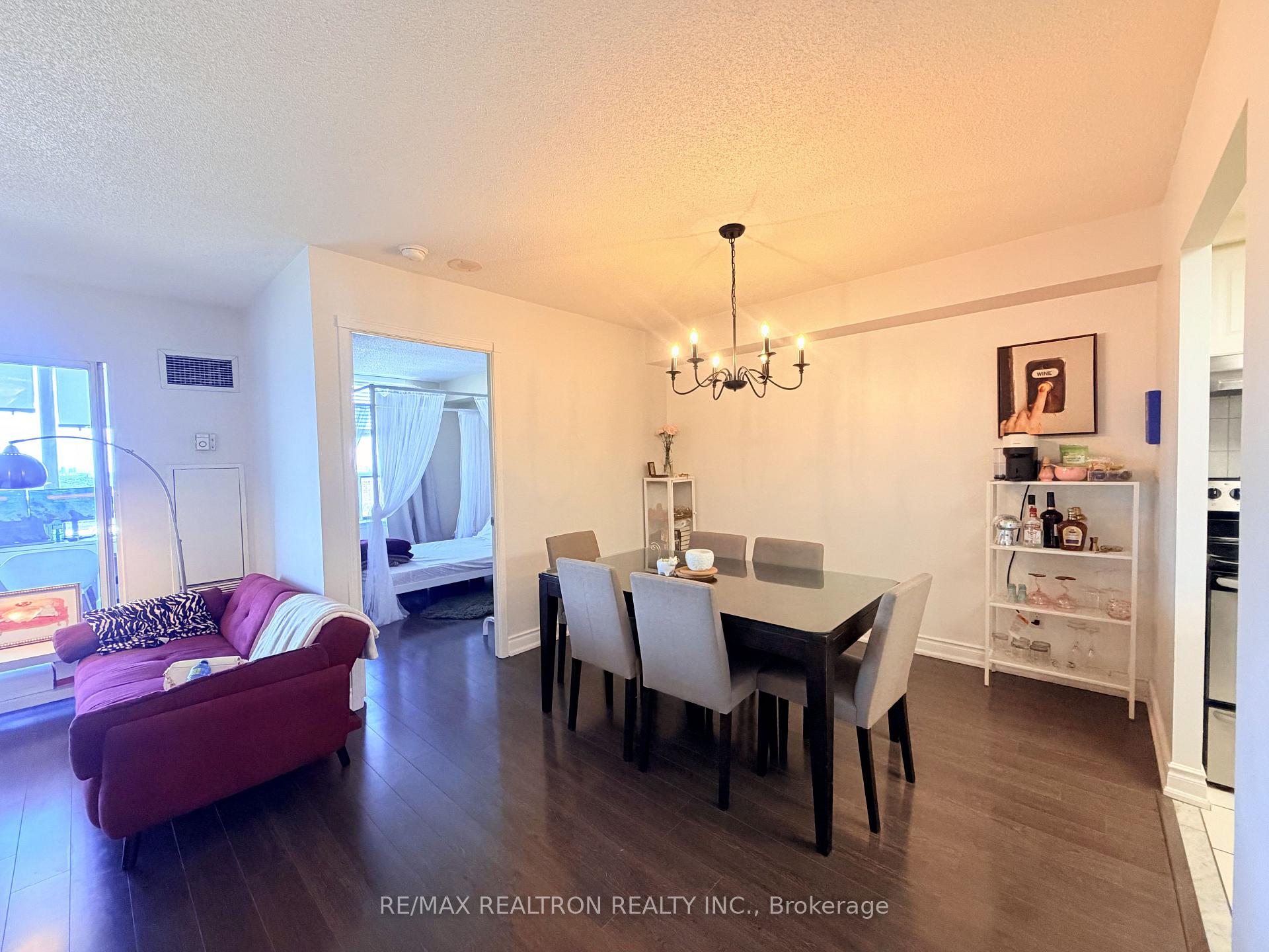 Photo 25 of Unit 2015, 135 Hillcrest Avenue, Mississauga, Cooksville — HOMEH