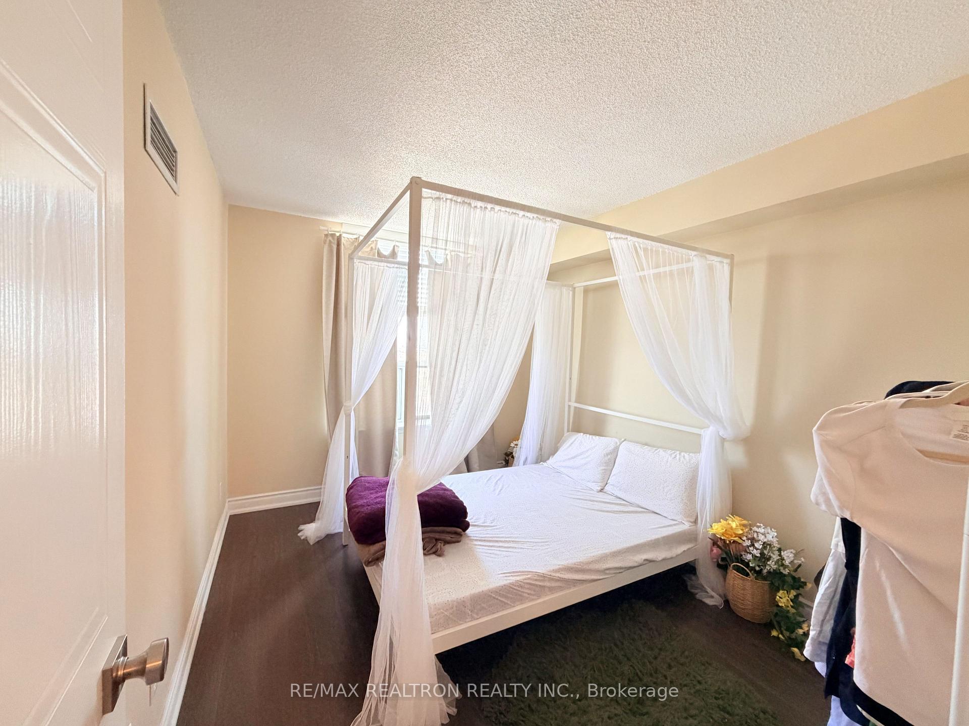Photo 29 of Unit 2015, 135 Hillcrest Avenue, Mississauga, Cooksville — HOMEH
