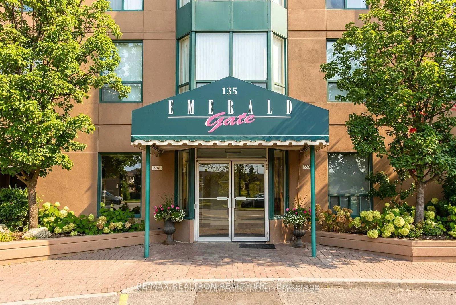Photo 32 of Unit 2015, 135 Hillcrest Avenue, Mississauga, Cooksville — HOMEH