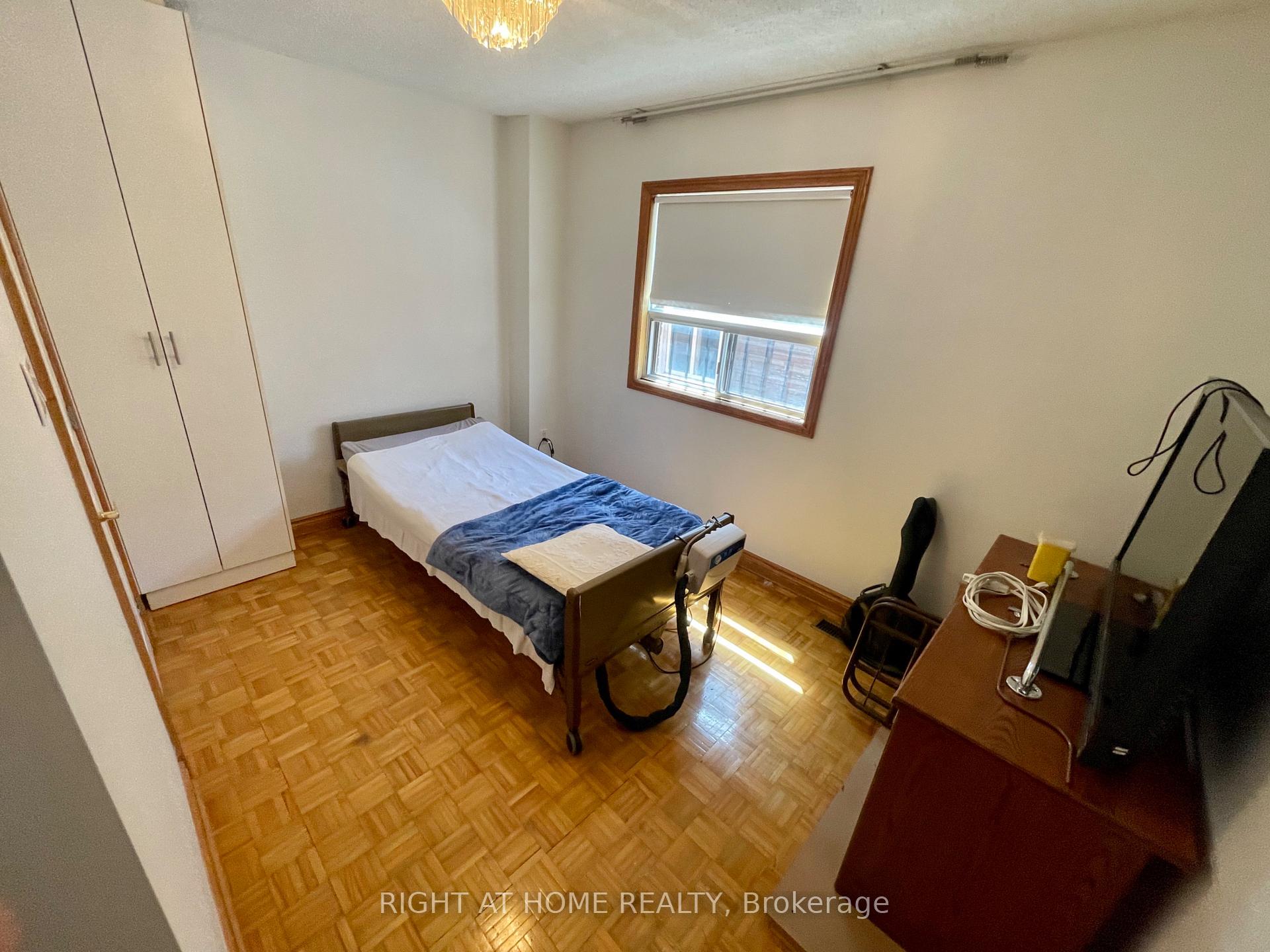 Photo 18 of 40 Bellevue Avenue, Toronto, Kensington-Chinatown — HOMEH