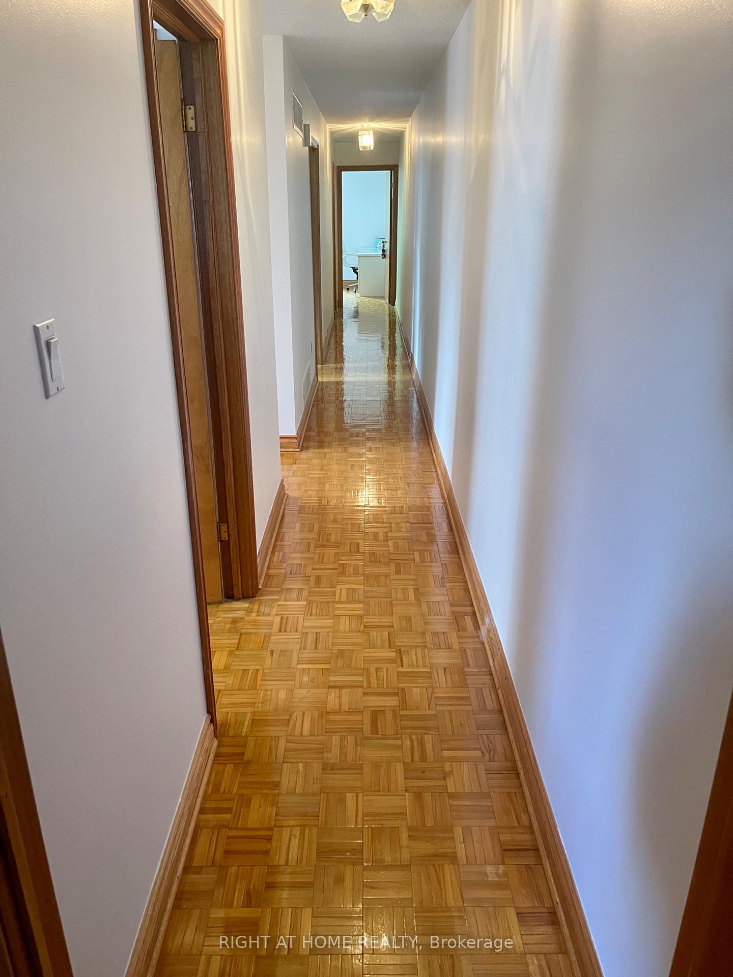 Photo 19 of 40 Bellevue Avenue, Toronto, Kensington-Chinatown — HOMEH