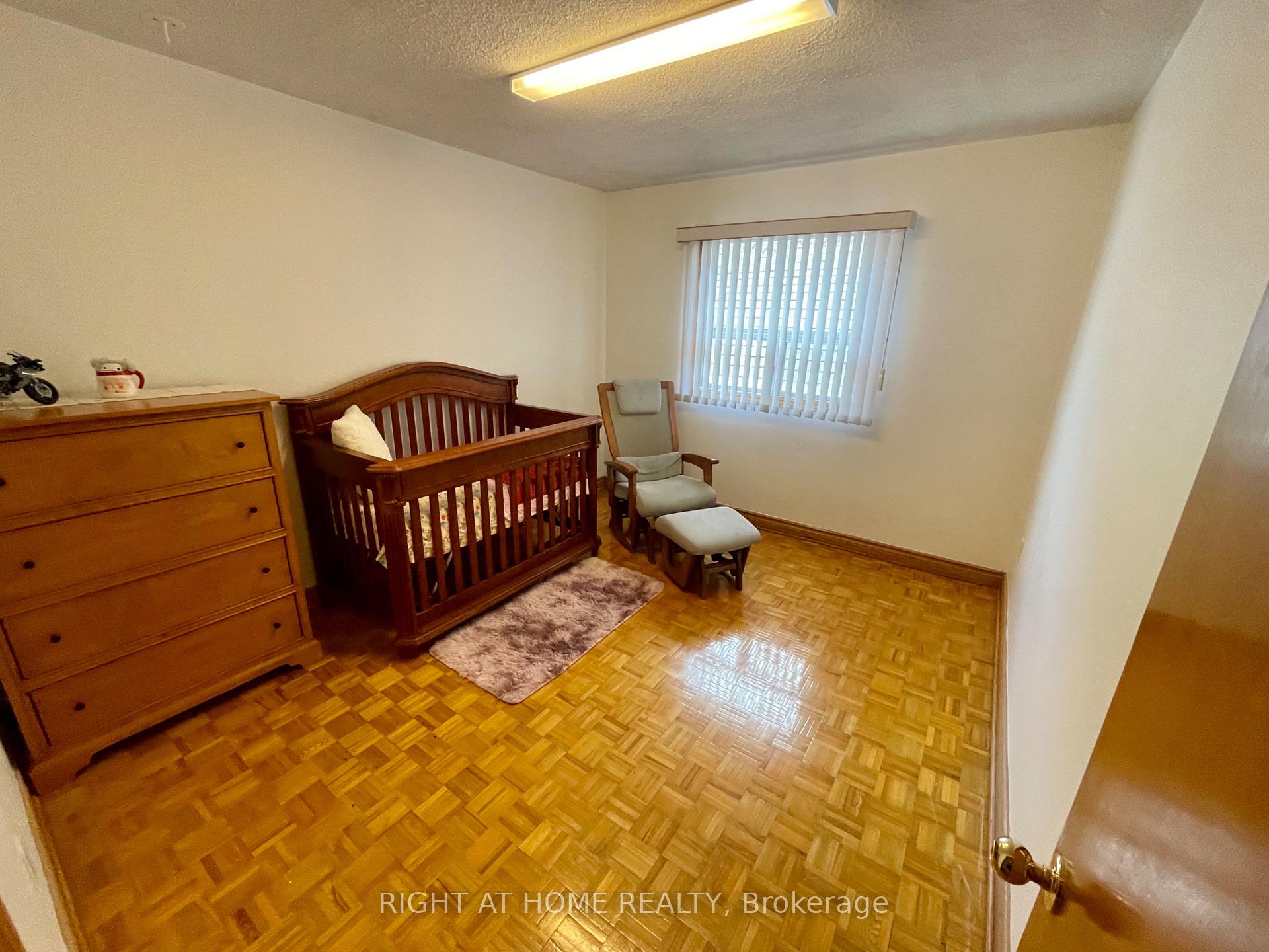 Photo 23 of 40 Bellevue Avenue, Toronto, Kensington-Chinatown — HOMEH