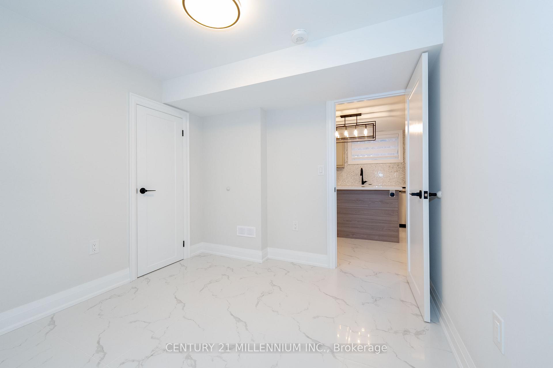 Photo 6 of Unit B, 31 Mariposa Avenue, Toronto, Rockcliffe-Smythe — HOMEH