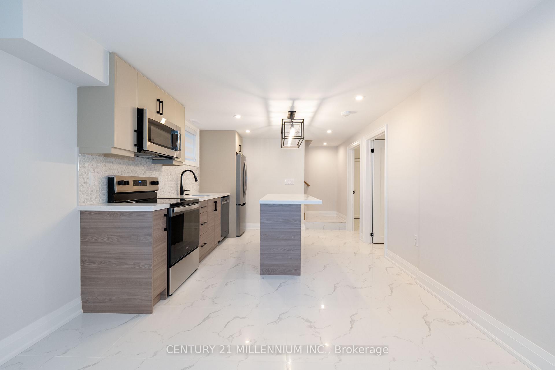 Photo 12 of Unit B, 31 Mariposa Avenue, Toronto, Rockcliffe-Smythe — HOMEH